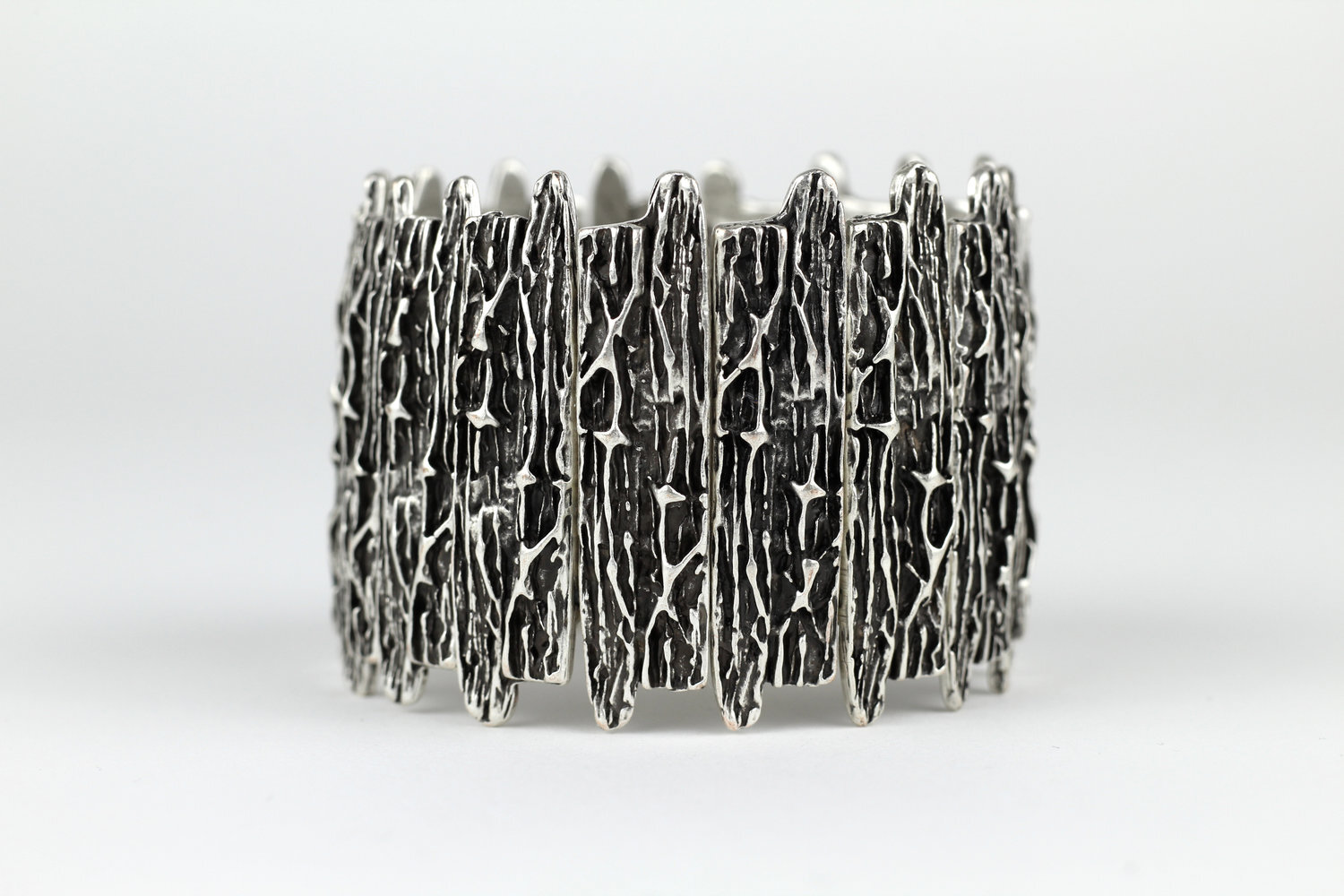 406D12B7-17E6-450D-BA5B-A29D613C7A7C