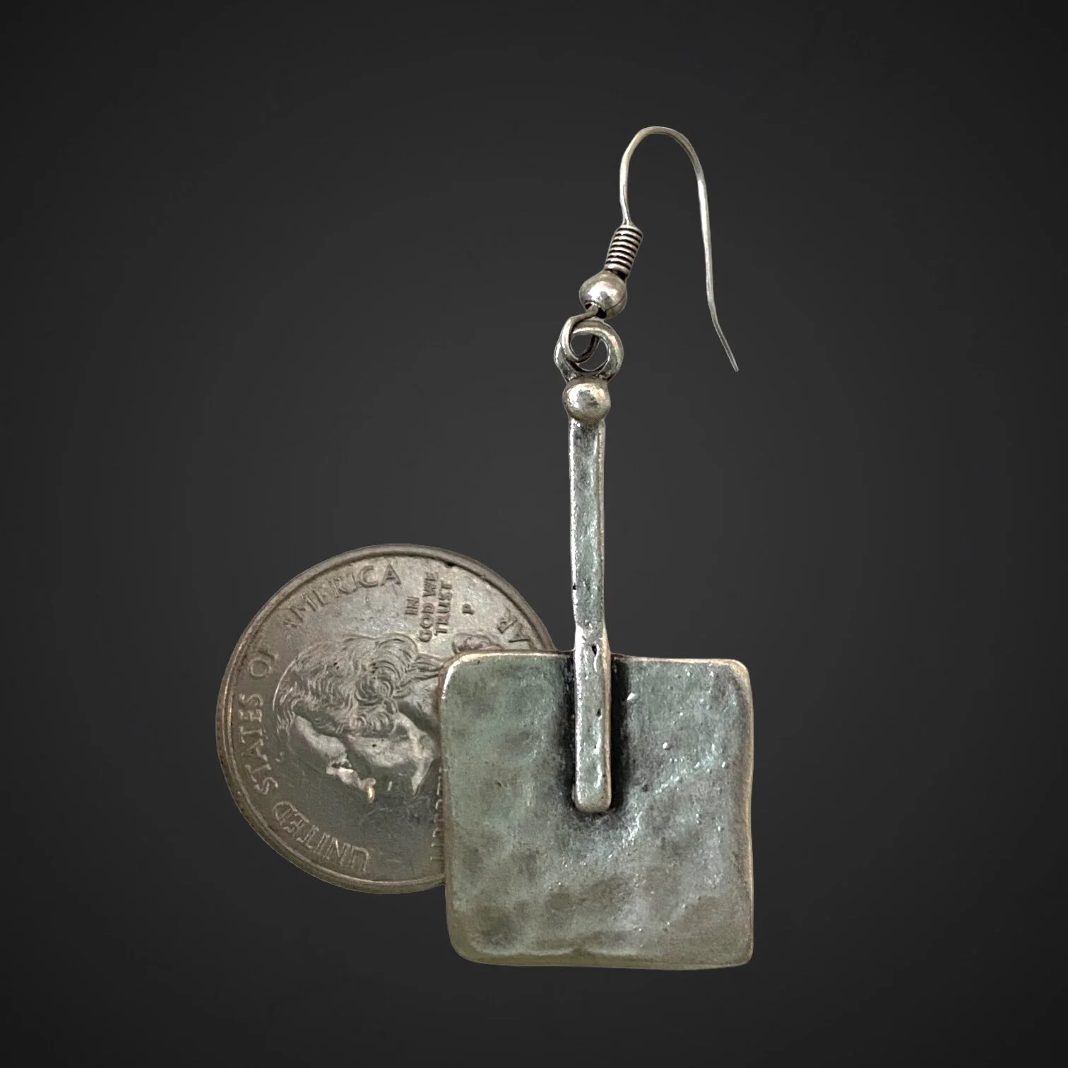 16E12135-0098-4527-83BA-34B44661A2D9