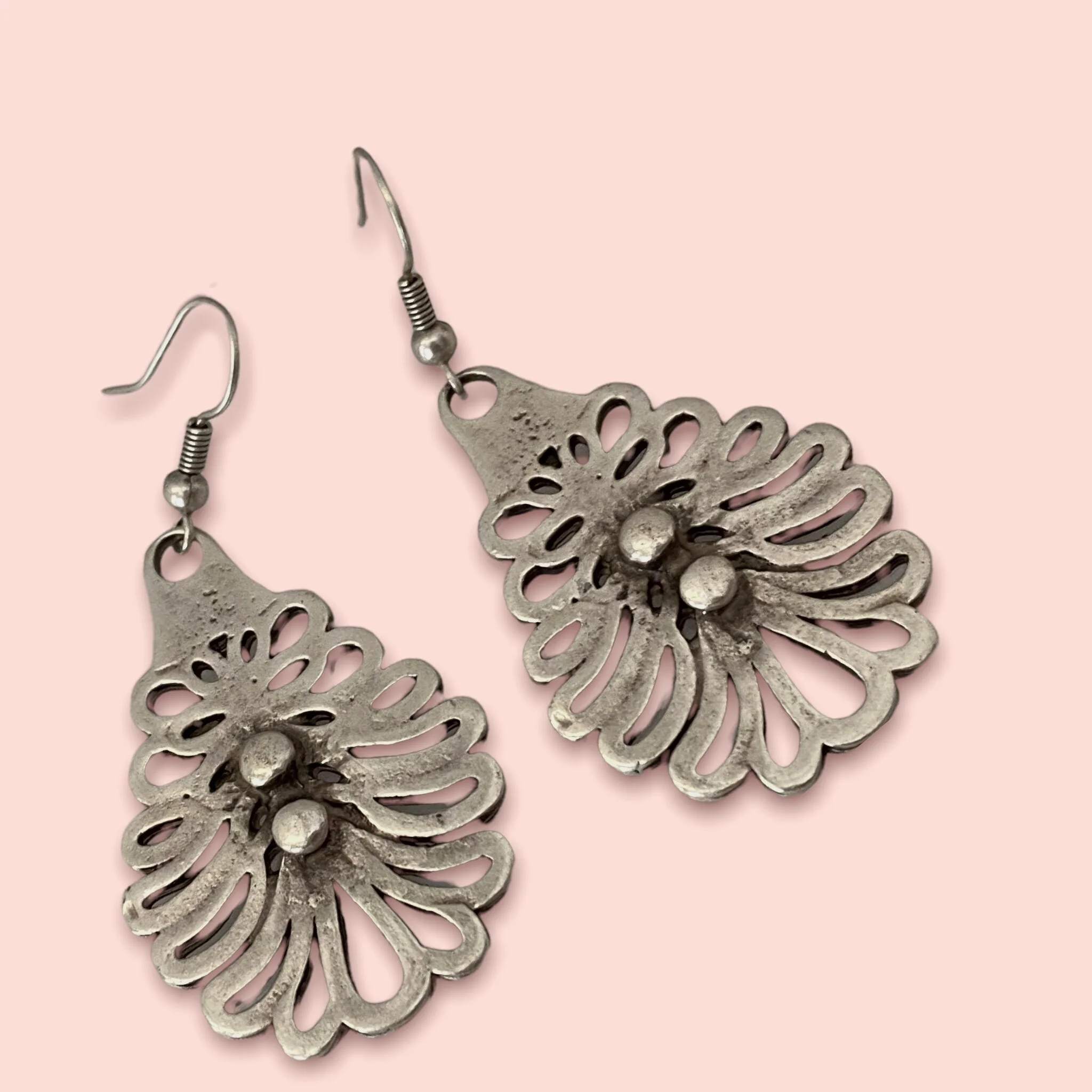 8A759367-A3BF-4E5F-8F13-65804AAB8832