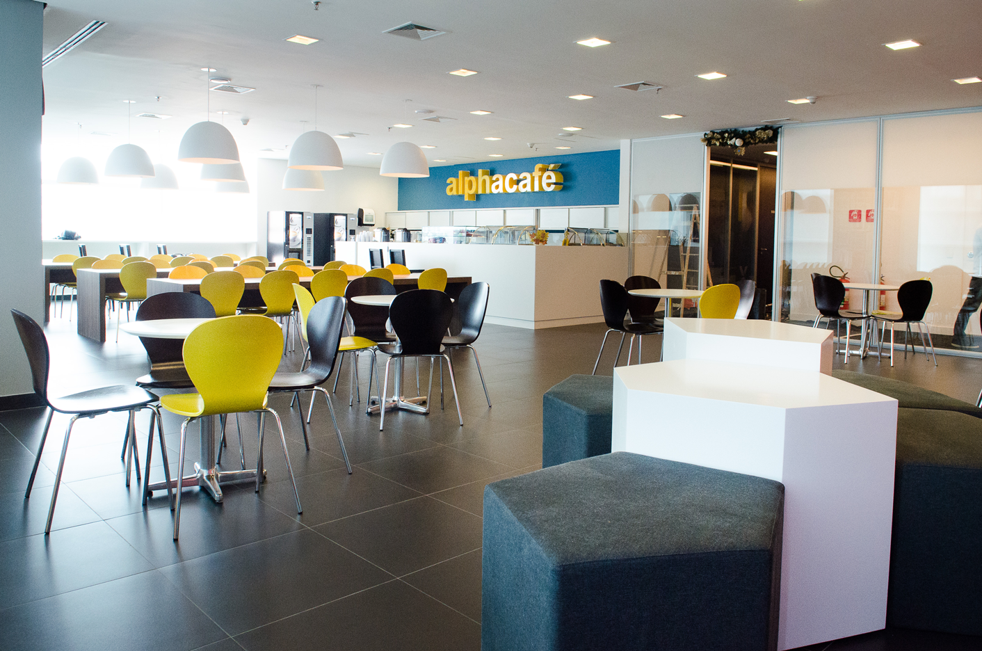 café