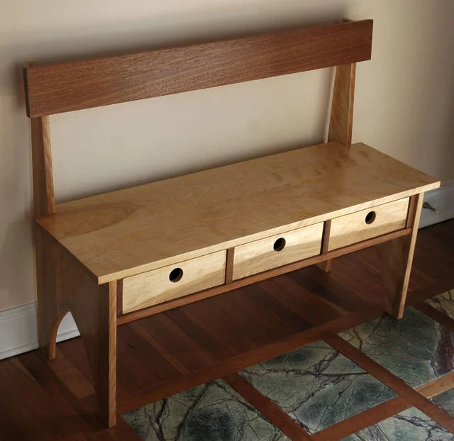 Shaker Hall Bench in Mahogany & Flame Birch