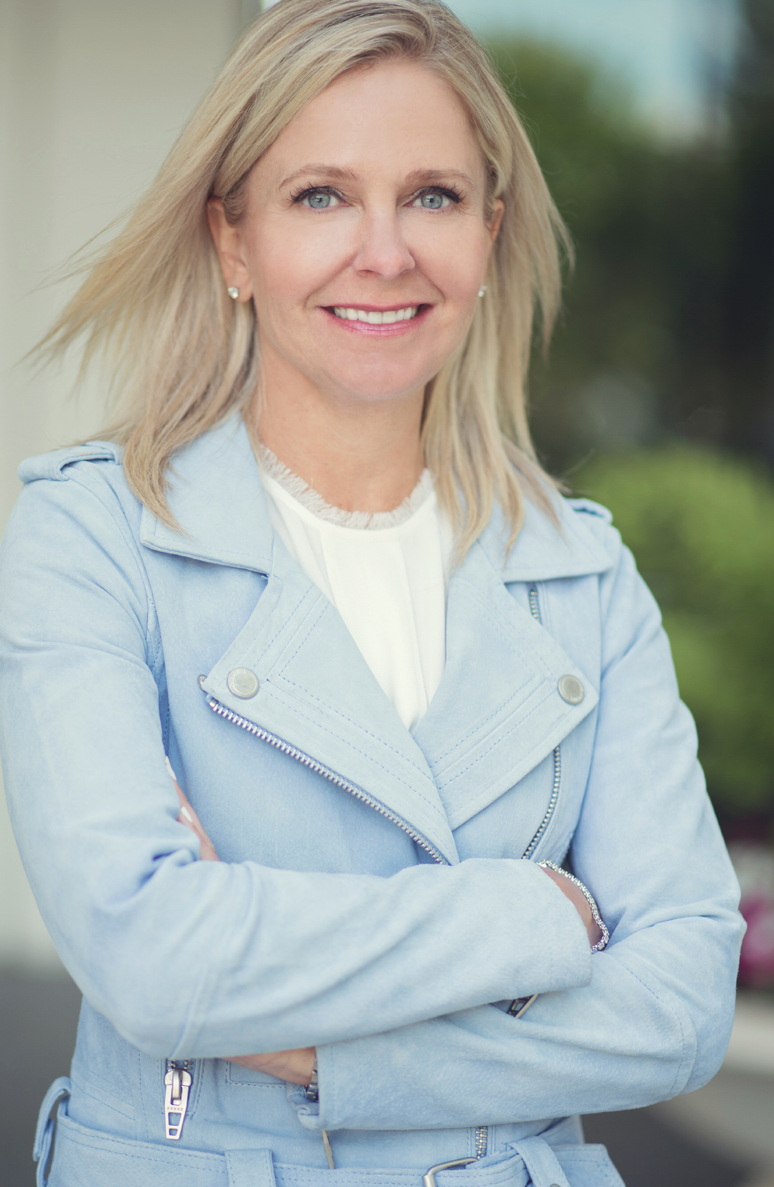 Michelle Devries (CEO)