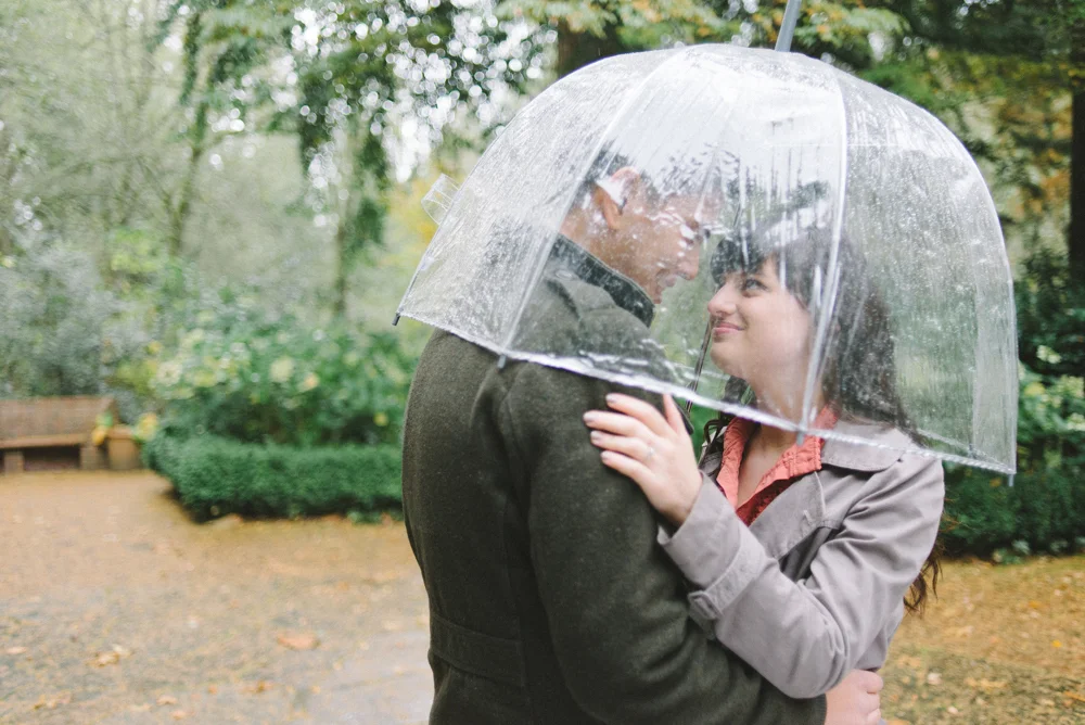 Leach-Botanical-Gardens-Couples-Photography-Rain-Umbrella-Johan-Dani_Engagement_0280.jpg