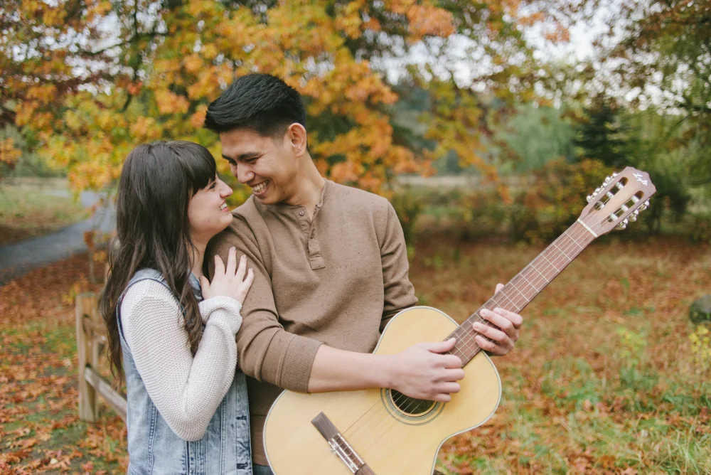 Leach-Botanical-Gardens-Couples-Photography-Guitar-Fall-Leaves-Johan-Dani_Engagement_0870.jpg