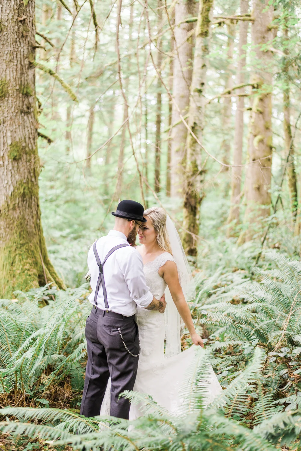 portland-oregon-wedding-DIY-vintage-backyard-rustic-shelley-marie-photo-3