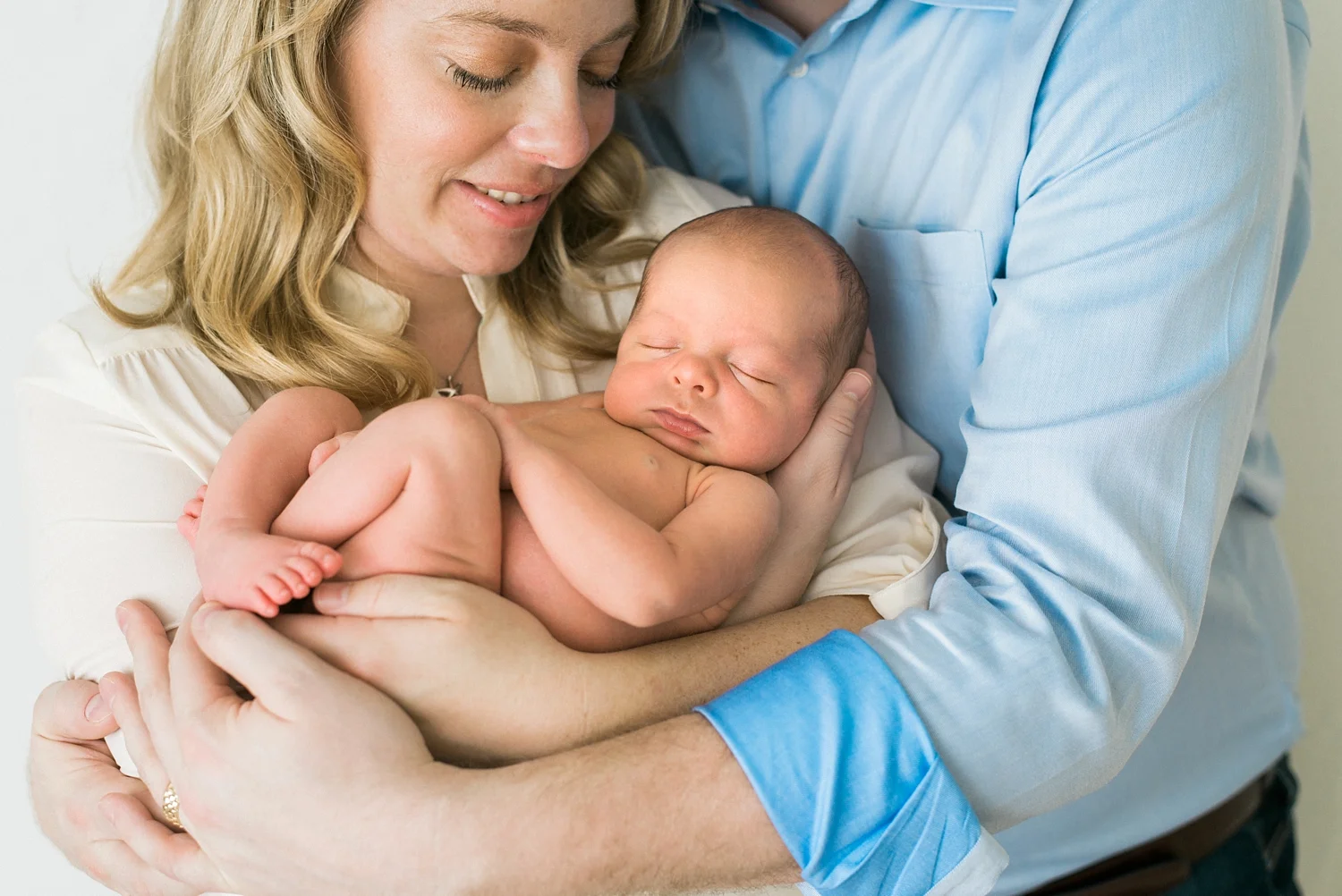 arlo-love-newborn-34_cr.jpg
