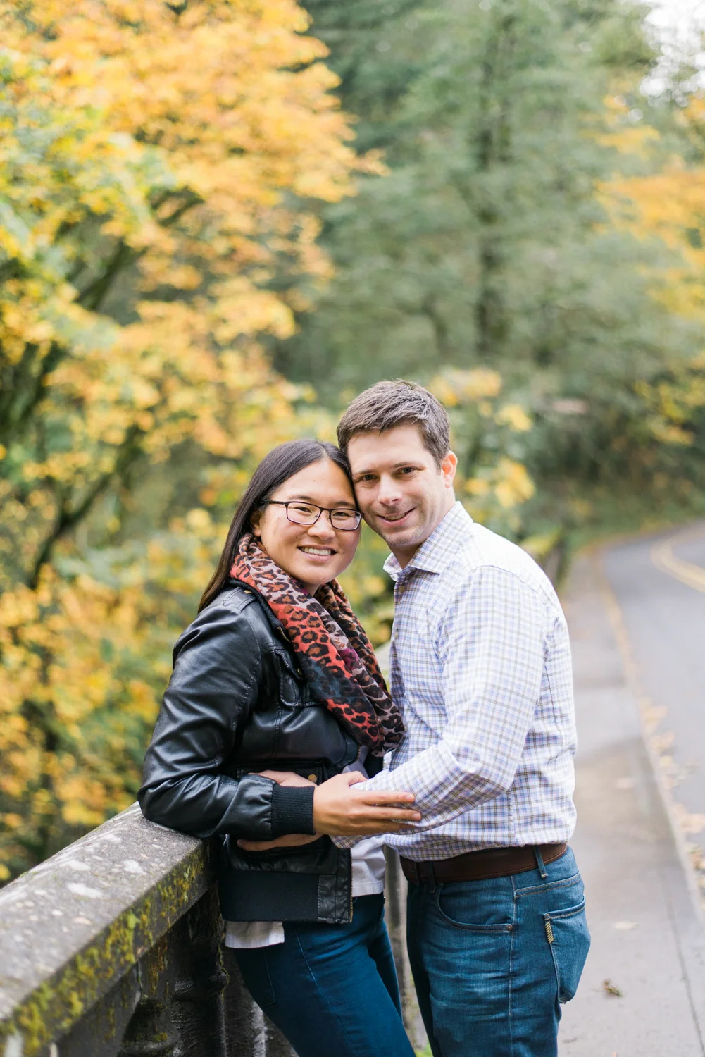 portland-engagement-columbia-river-gorge-latourell-waterfall-autumn-fall-crown-point-shelley-marie-photo-35.jpg