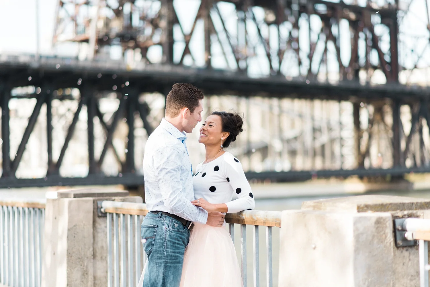 portland-waterfront-engagement-cherry-blossom-cathedral-park-sokhorn-jay-078_cr.jpg