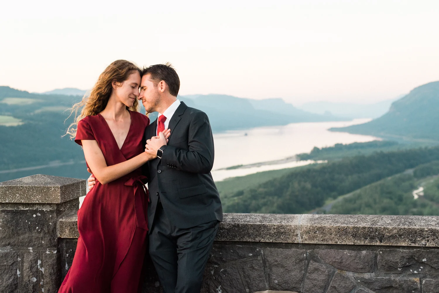 latourel-waterfall-engagement-photos-columbia-river-gorge-portland-oregon-300.jpg