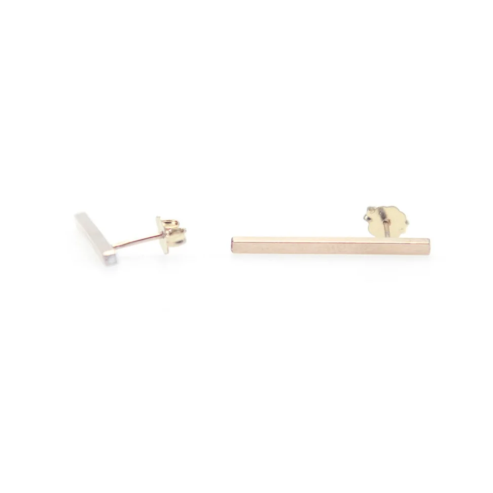 Minimal Long Bar Stitch Post Earrings