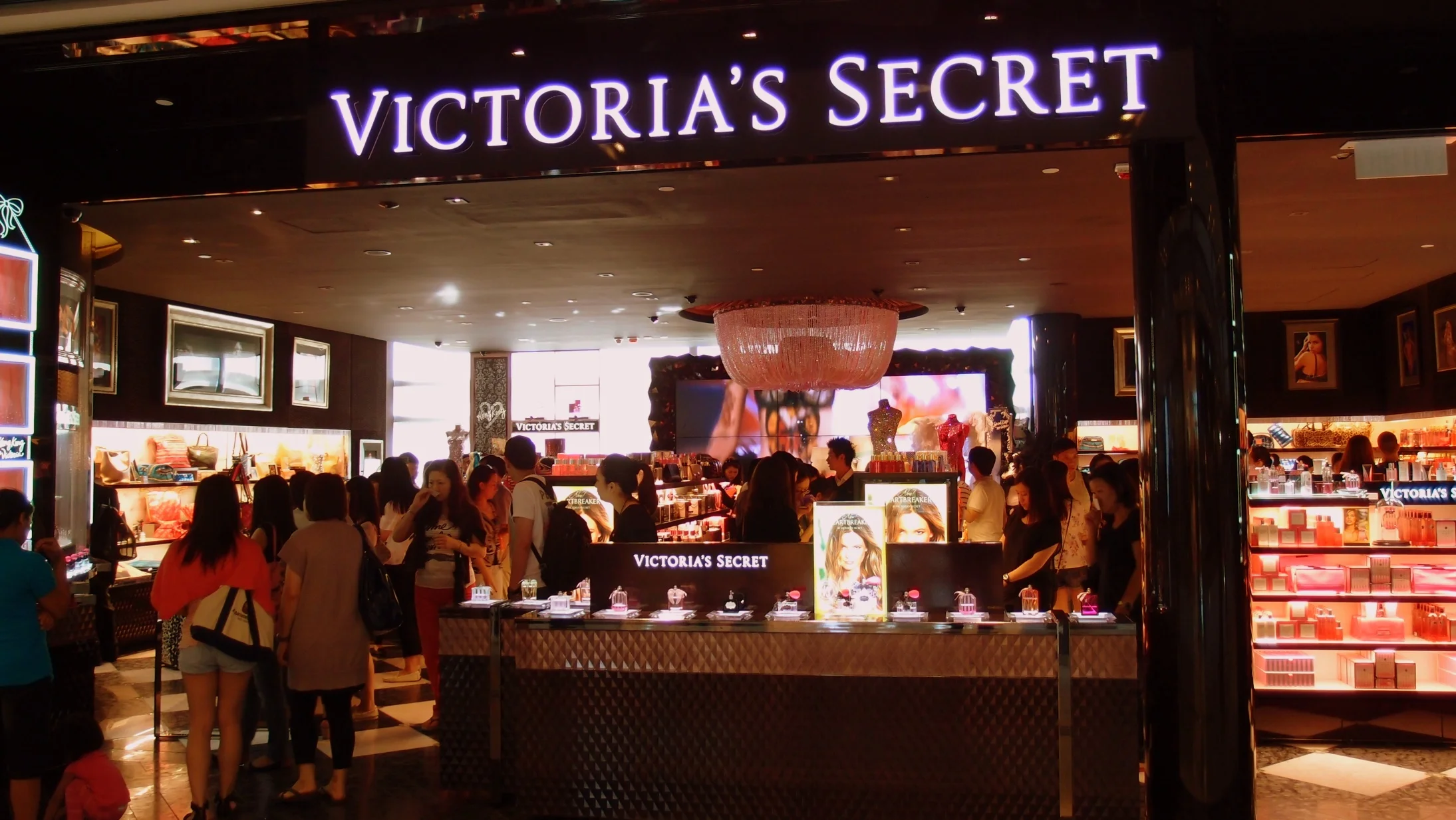 Victoria's Secret comes to IFC Mall