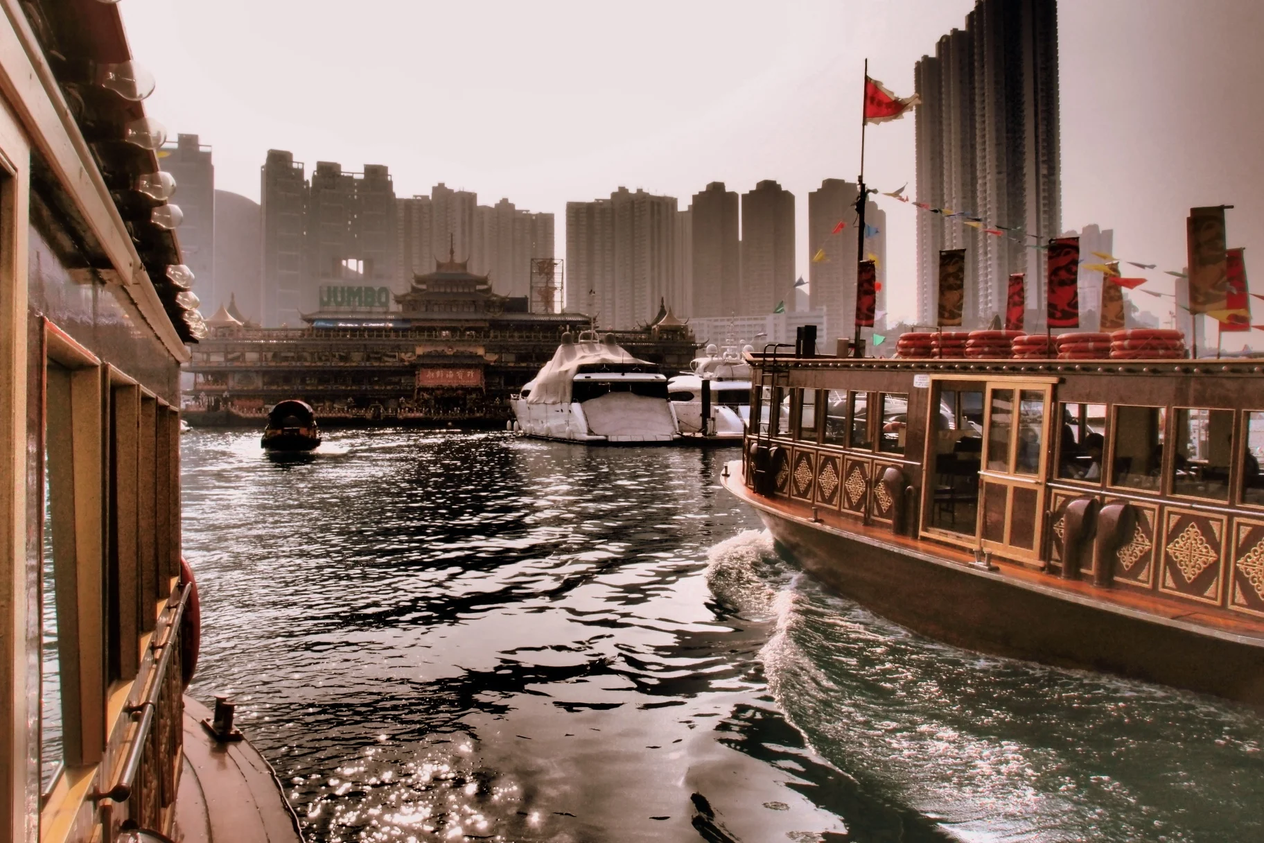 Take advantage of the free ferry