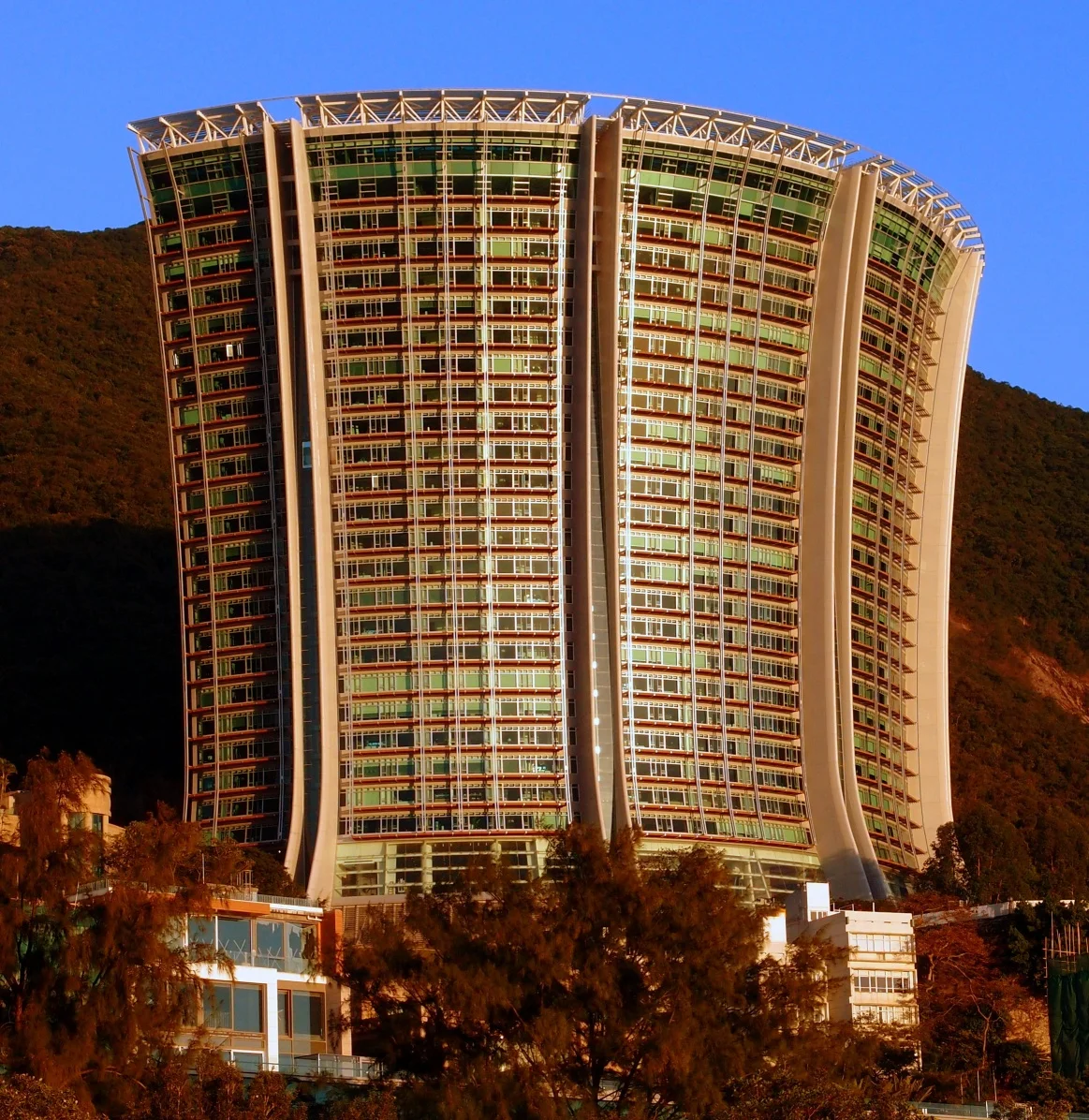 Where top executives live, the Lily at Repulse Bay