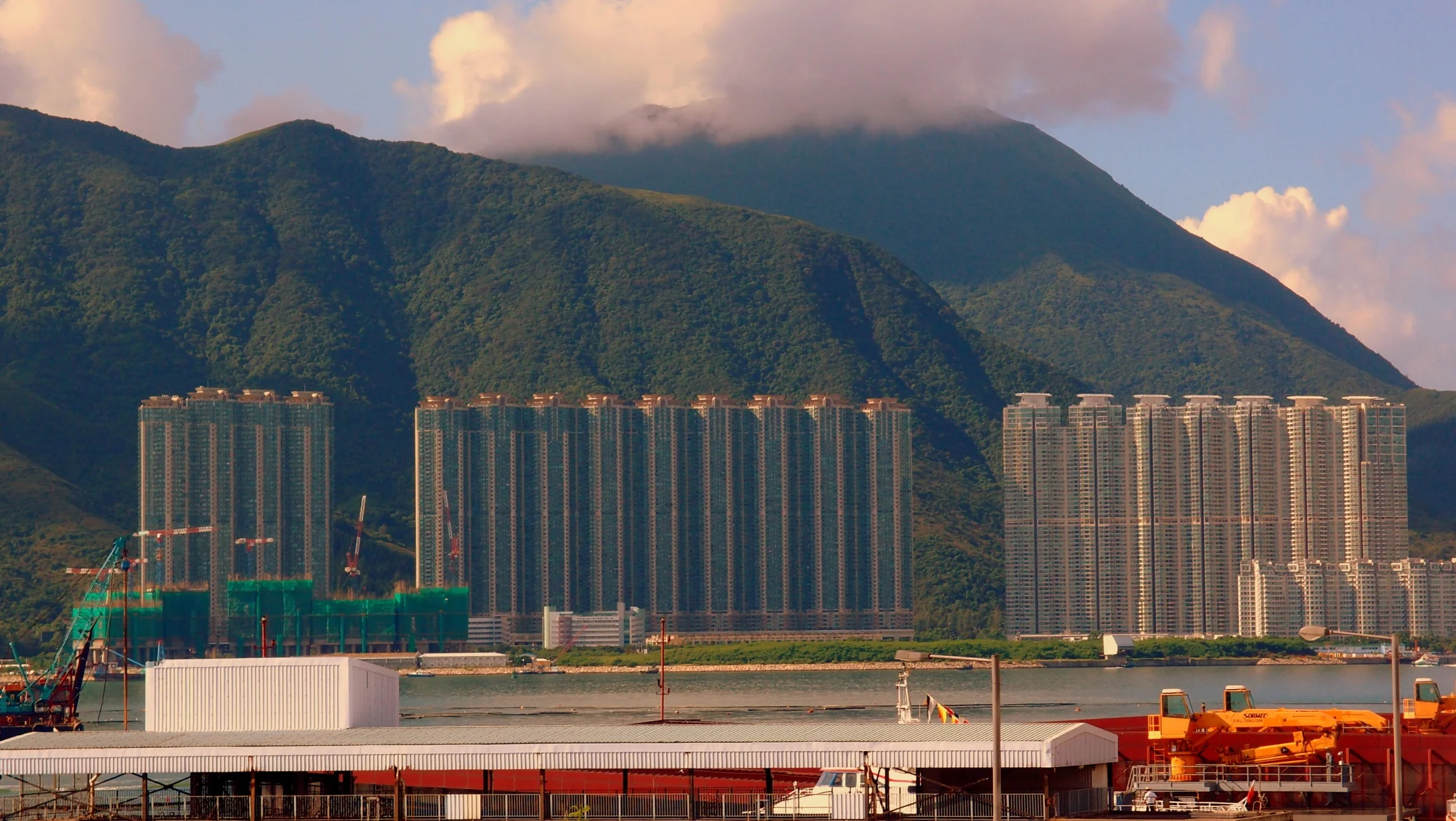 The neatly aligned massive apartment blocks in Tung Chung