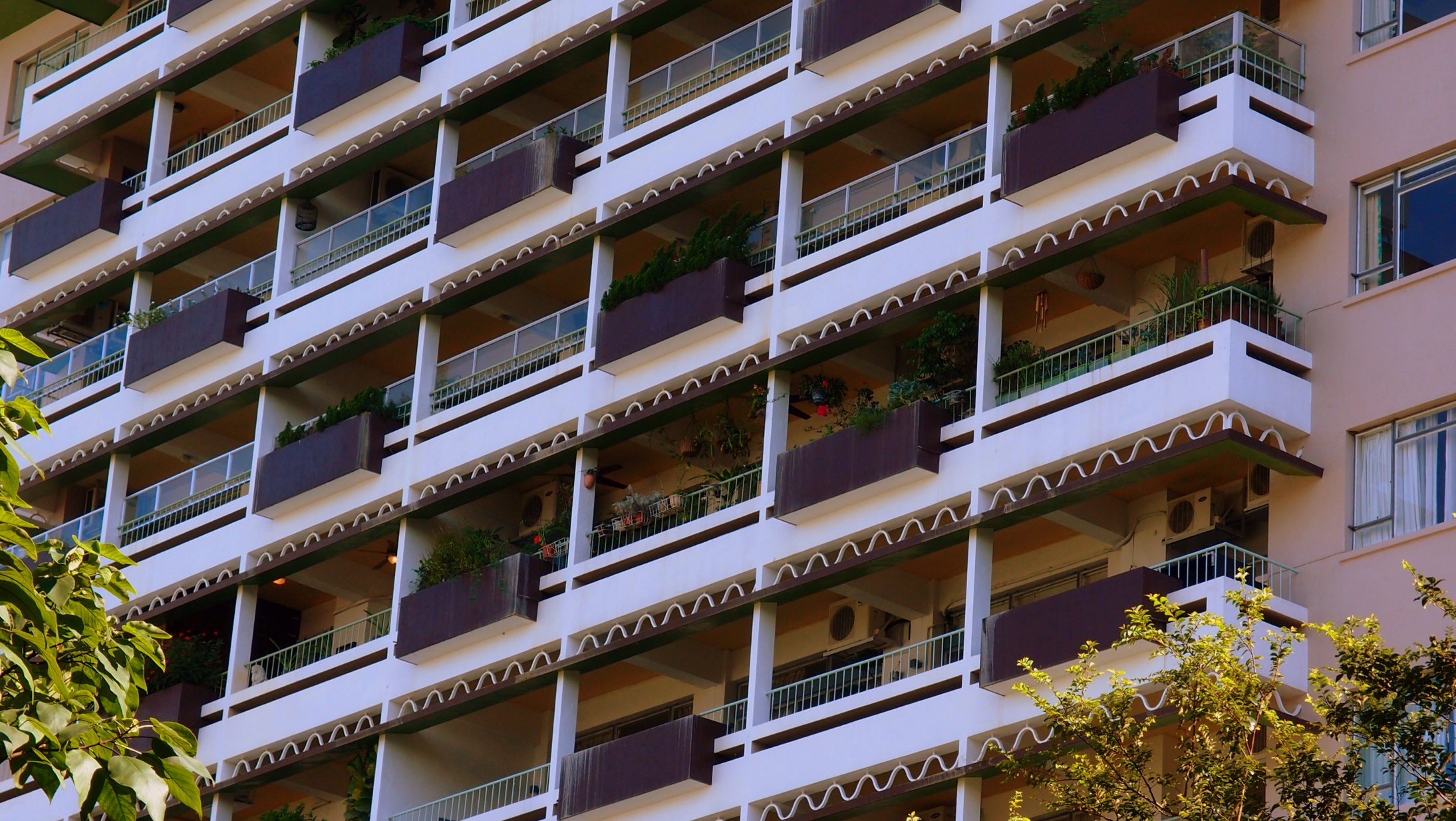 Colonial style apartments on Stubbs Road