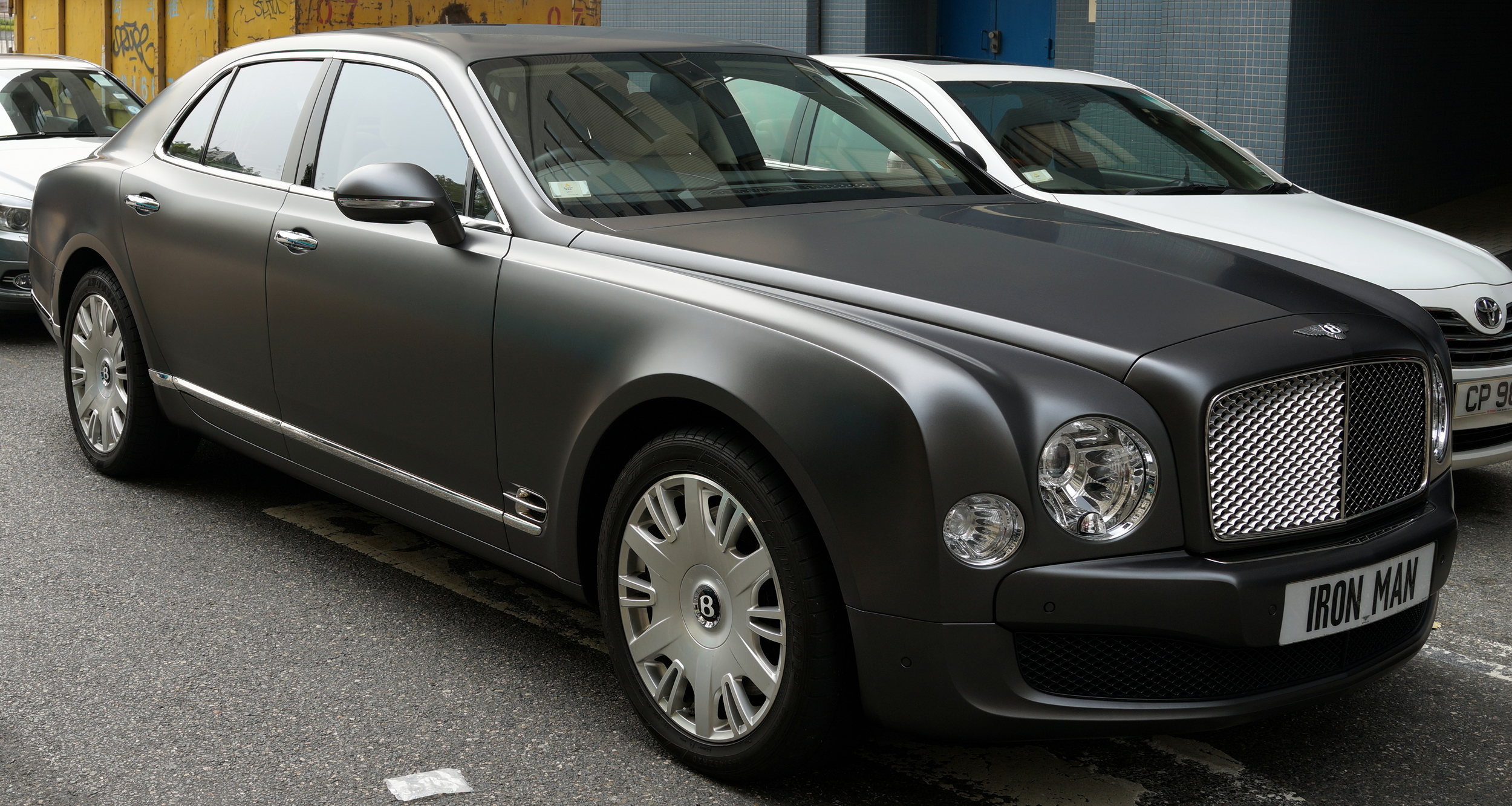 Oh my - brilliant number plate on a fabulous Bentley