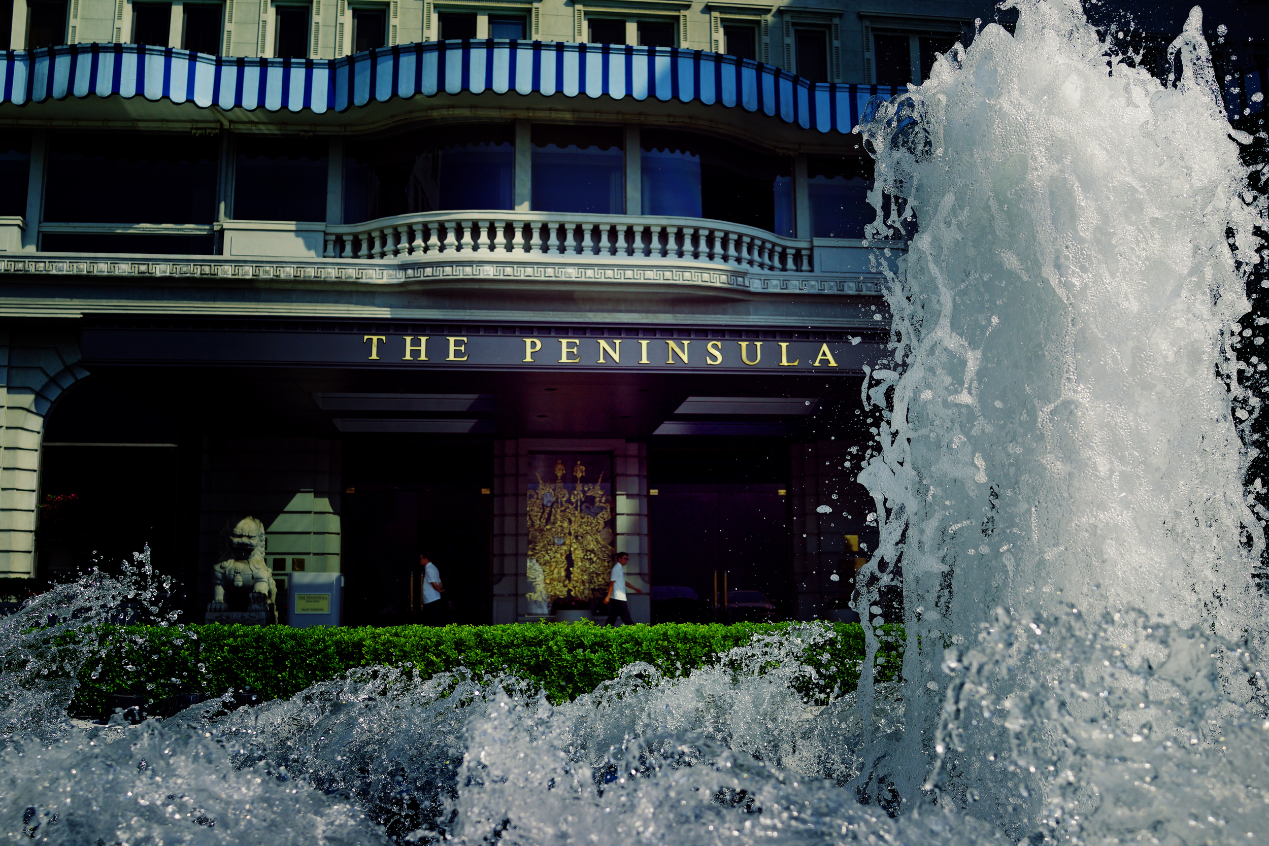 The iconic fountain in front of the iconic Peninsula Hotel - stop by for afternoon tea from 2pm -6pm every day