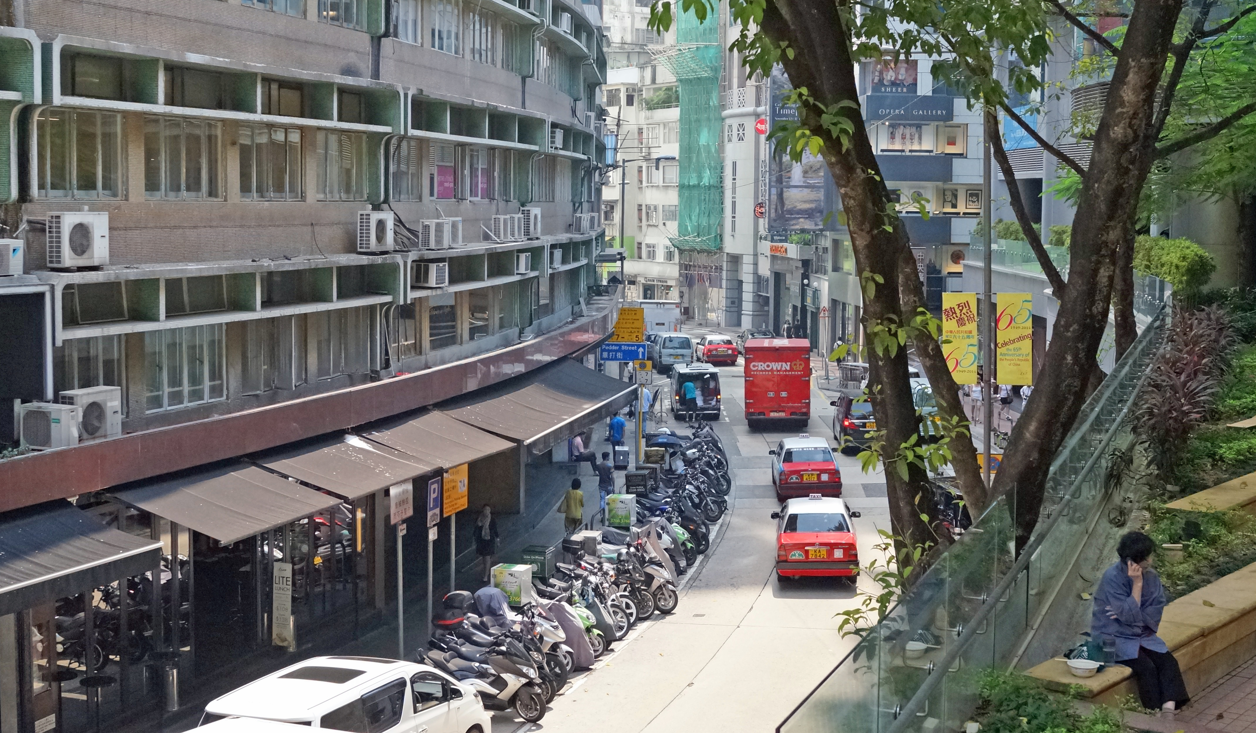 Wyndham Street in Hong Kong - a rather odd street full of cool bars, art galleries etc, located above Lan Kwai Fong and 5 minutes from SOHO