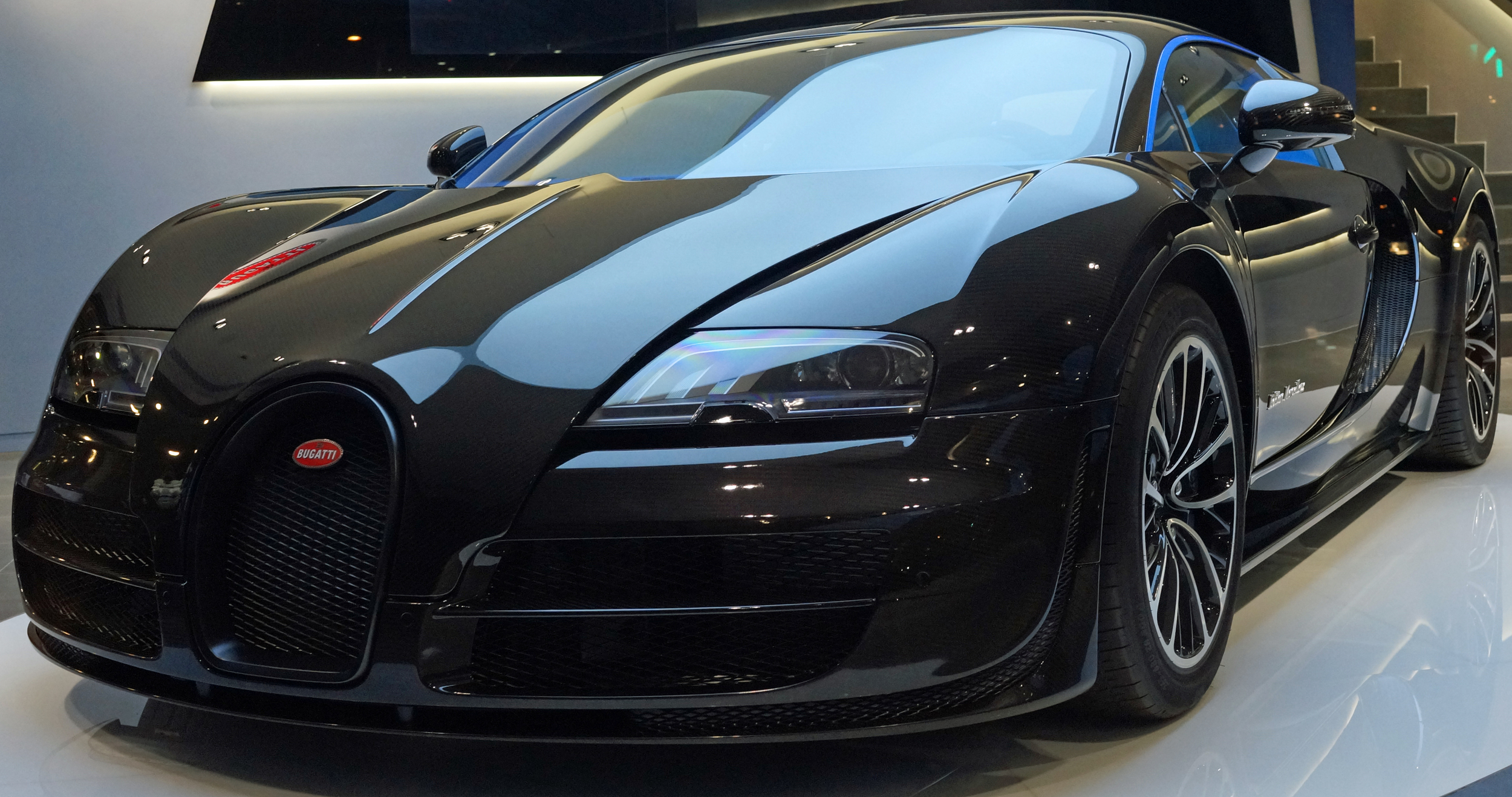 I have yet to see a Bugatti Veyron on the road - magnificent.