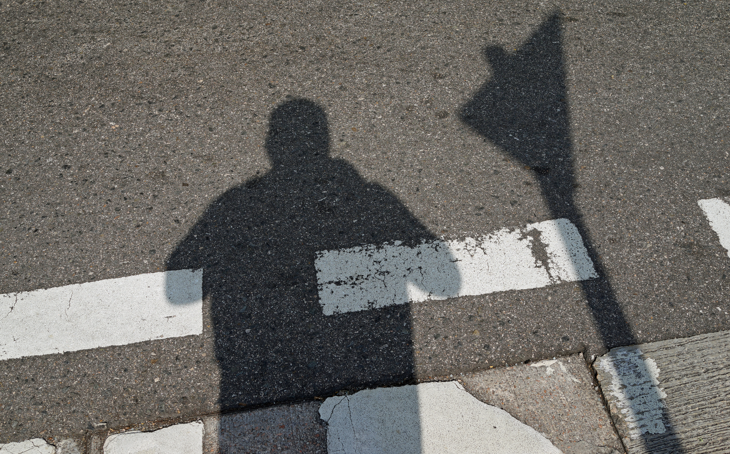OK, I am a bit overweight but my shadow does me no favours, it looks like I am about 350lbs!!