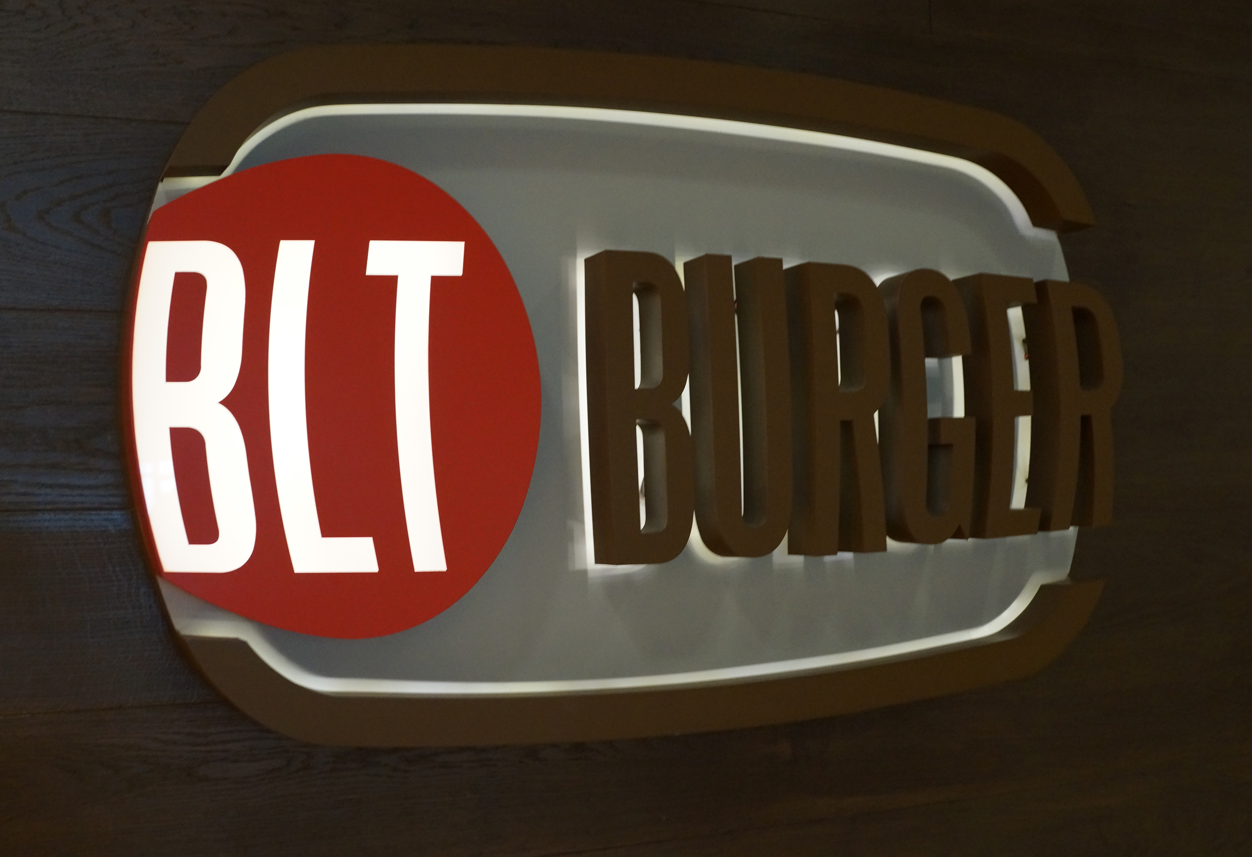 Every now and then I crave a burger and one at the BLT Burger place in Ocean Terminal really hits the spot.