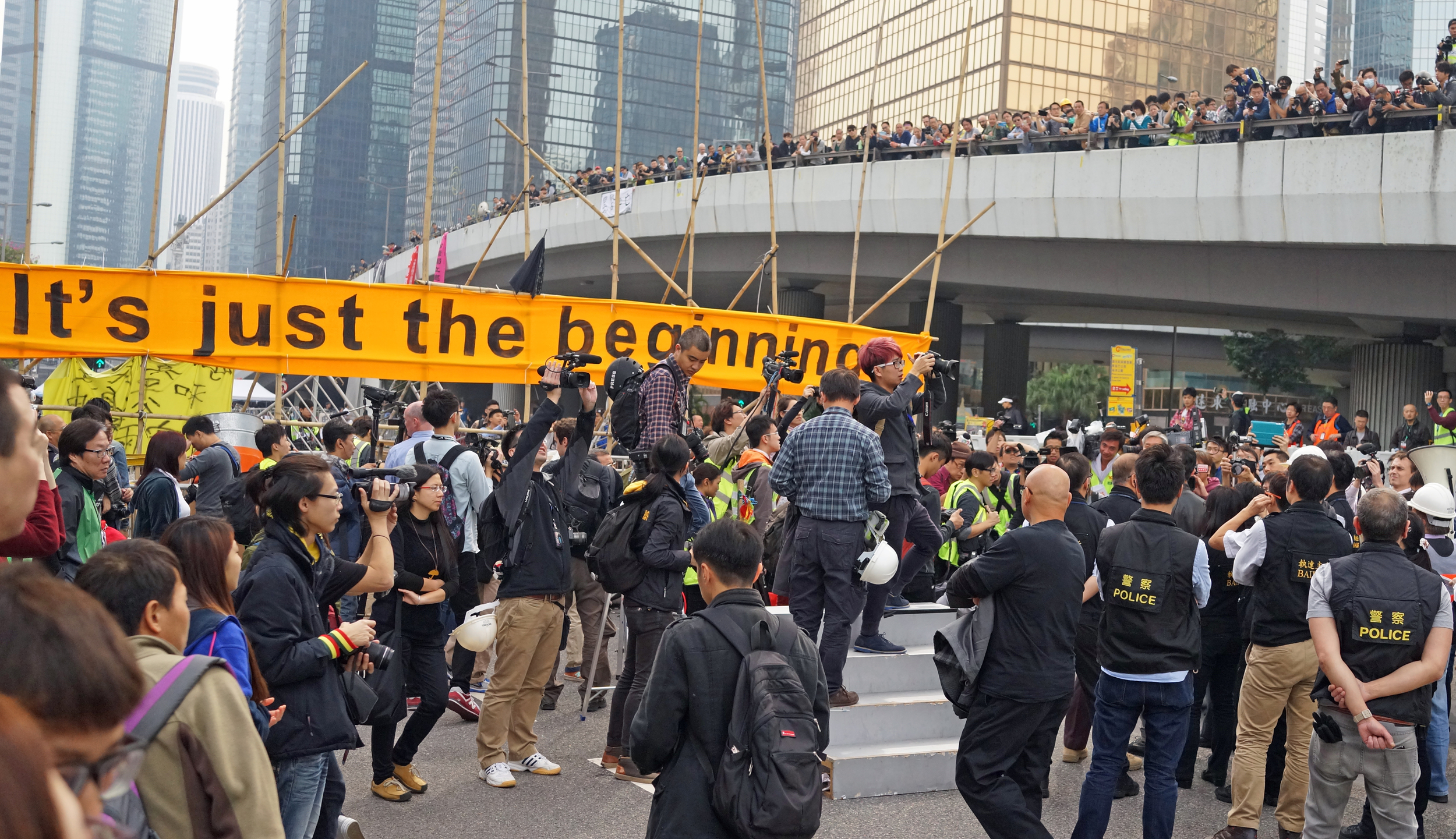 The last hurrah from the protesters - the actual site clearance went very slowly due to the mass of reporters (estimated at well over 200) taking photo's of everything and generally just getting in the way...