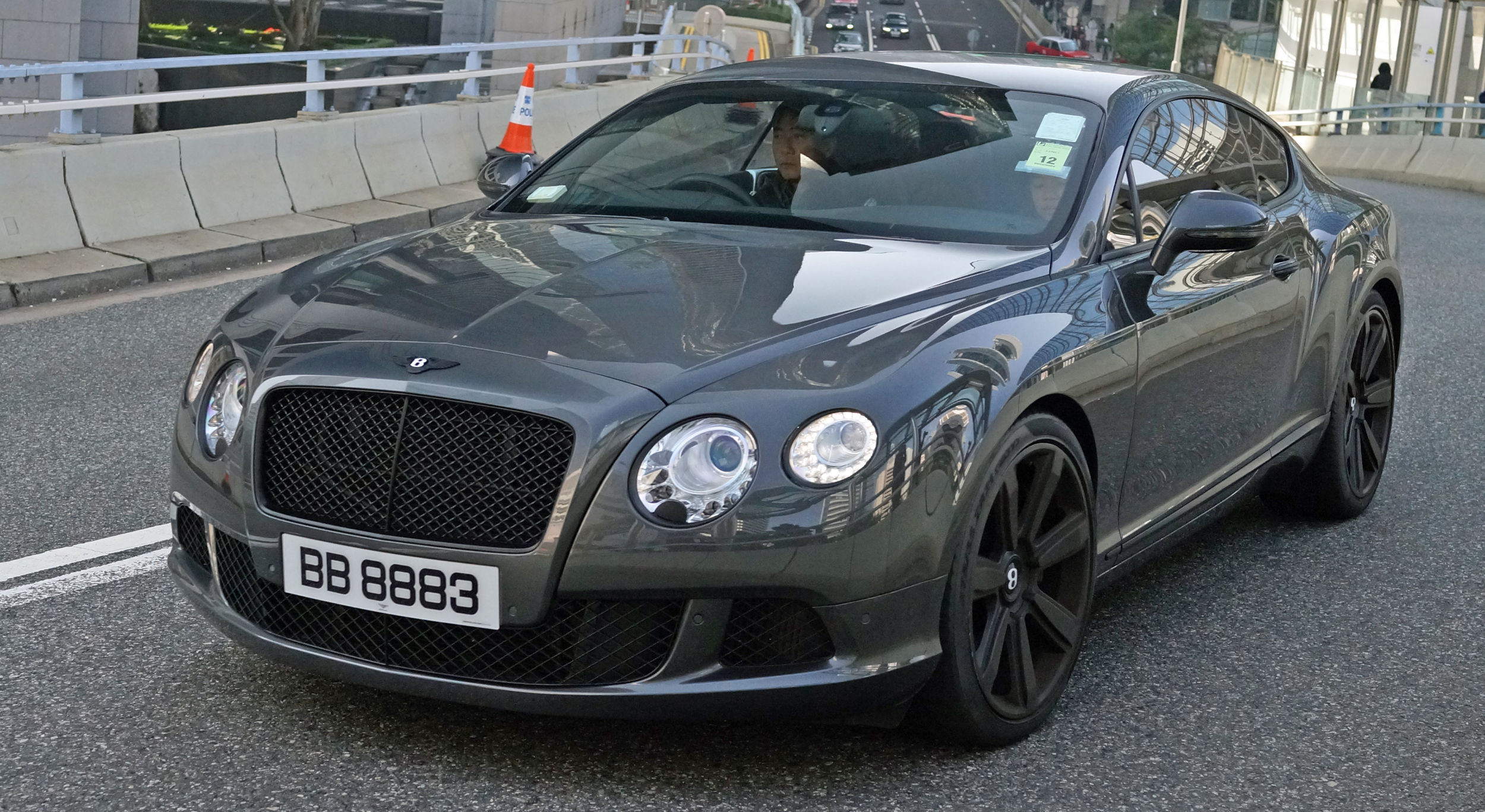Bentleys are very common in Hong Kong, some of them however are simply stunning like this sporty Bentley.