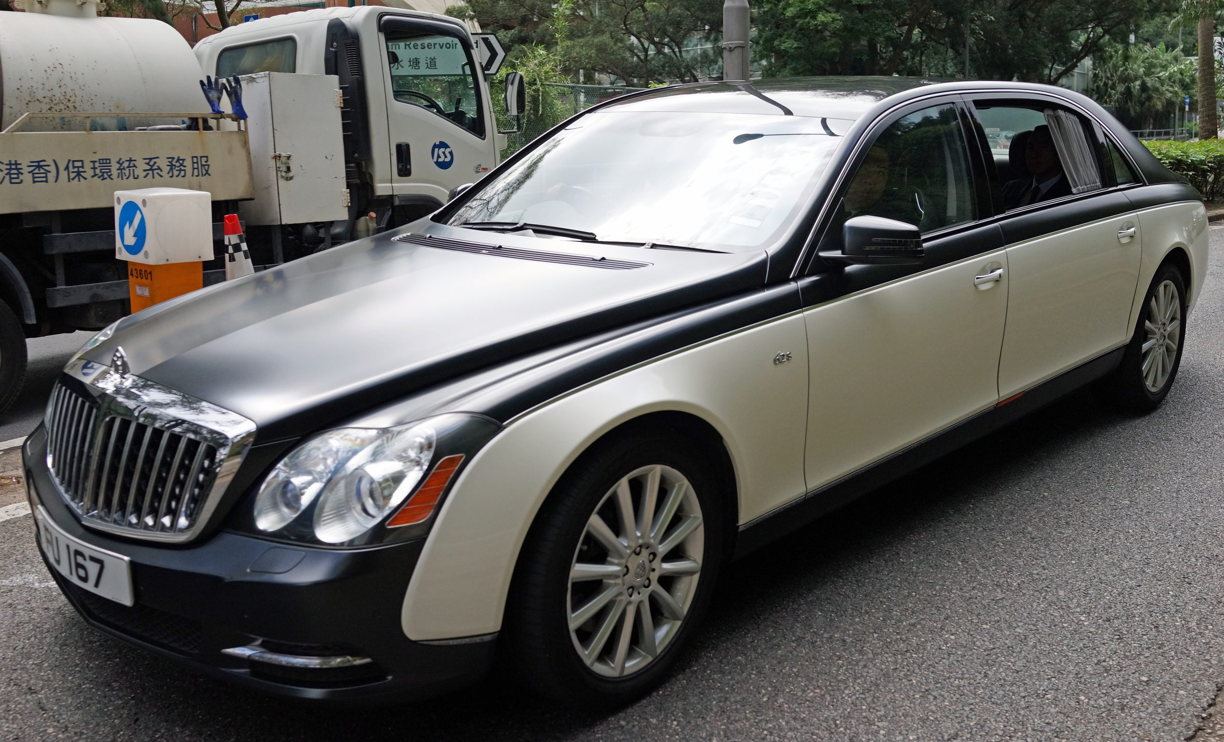 The Maybach is the must have car for our super rich billionaires, lovely car and I am glad that Mercedes Benz have brought it back... I am getting the evil eye from the bodyguard in the front passenger seat!