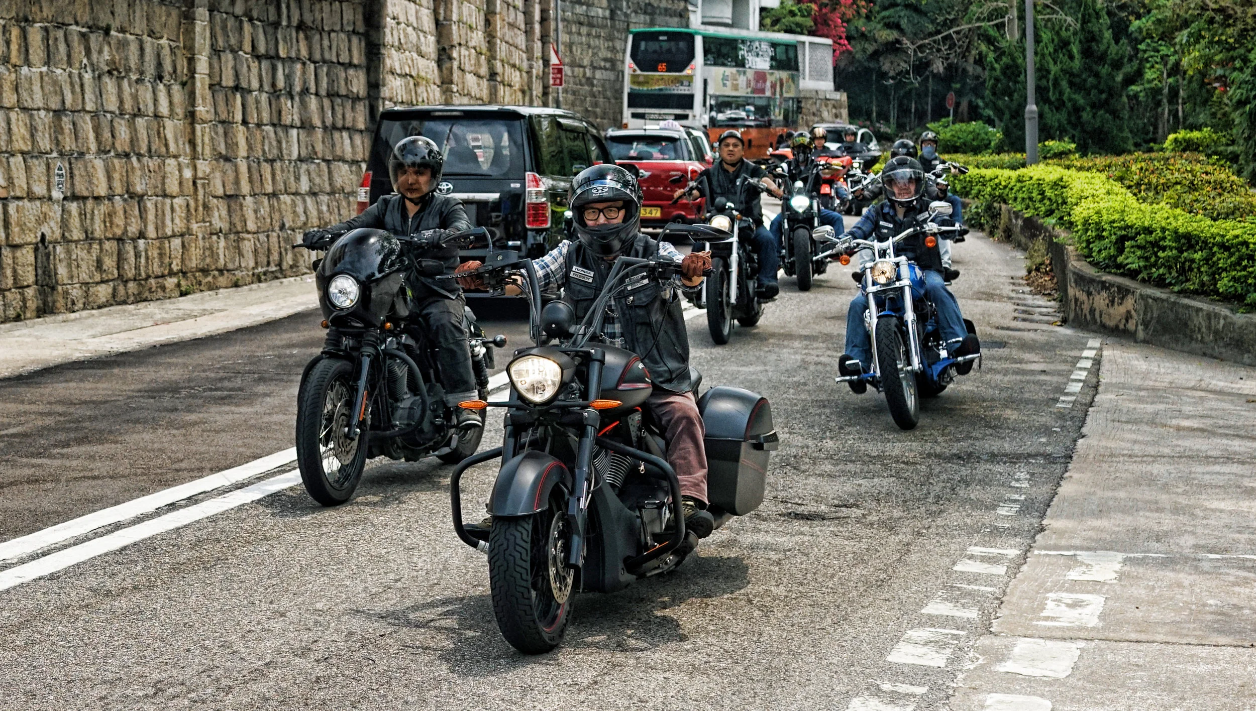Hong Kong Airport Layover / Transit Tours - The Harley mob! yes we have Harley clubs here in Hong Kong and sometimes you can see 30 of these iconic bikes trundling and rumbling along our beach roads on a weekend, awesome!