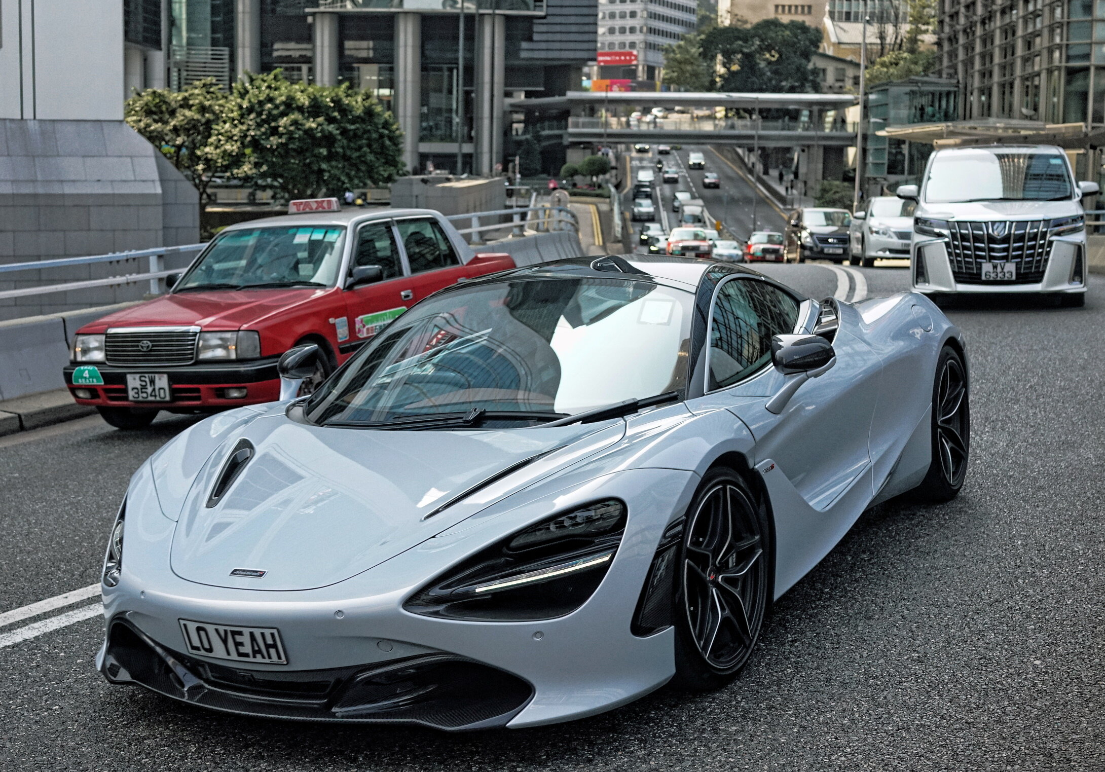 McLaren 720