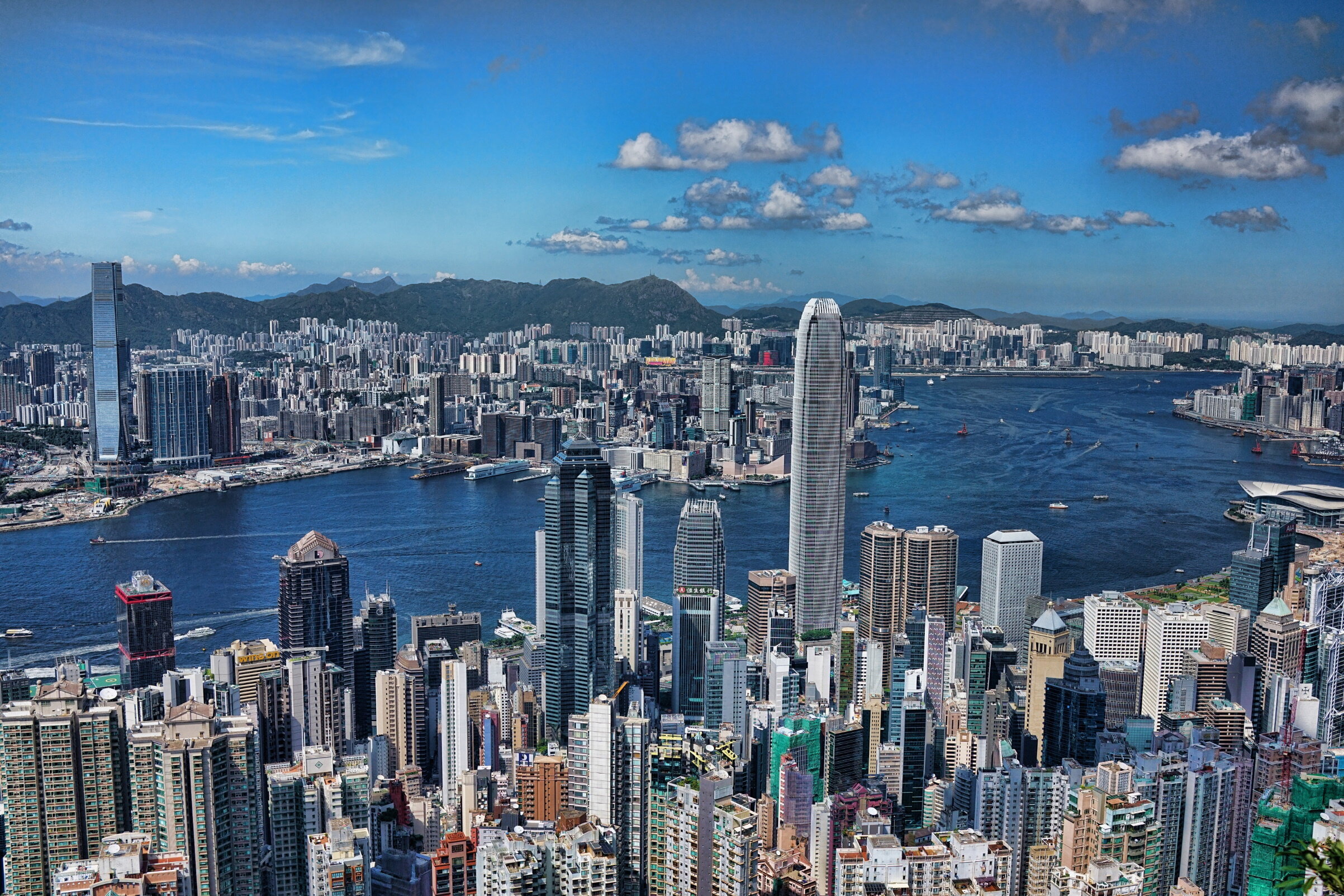 The absolutely magnificent view from Lugard Road at Victoria Peak, Hong Kong