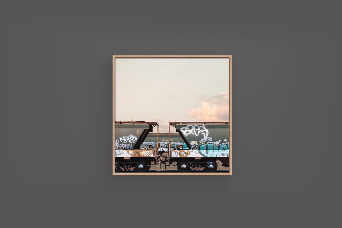 9_fineart_Square_floating.jpg