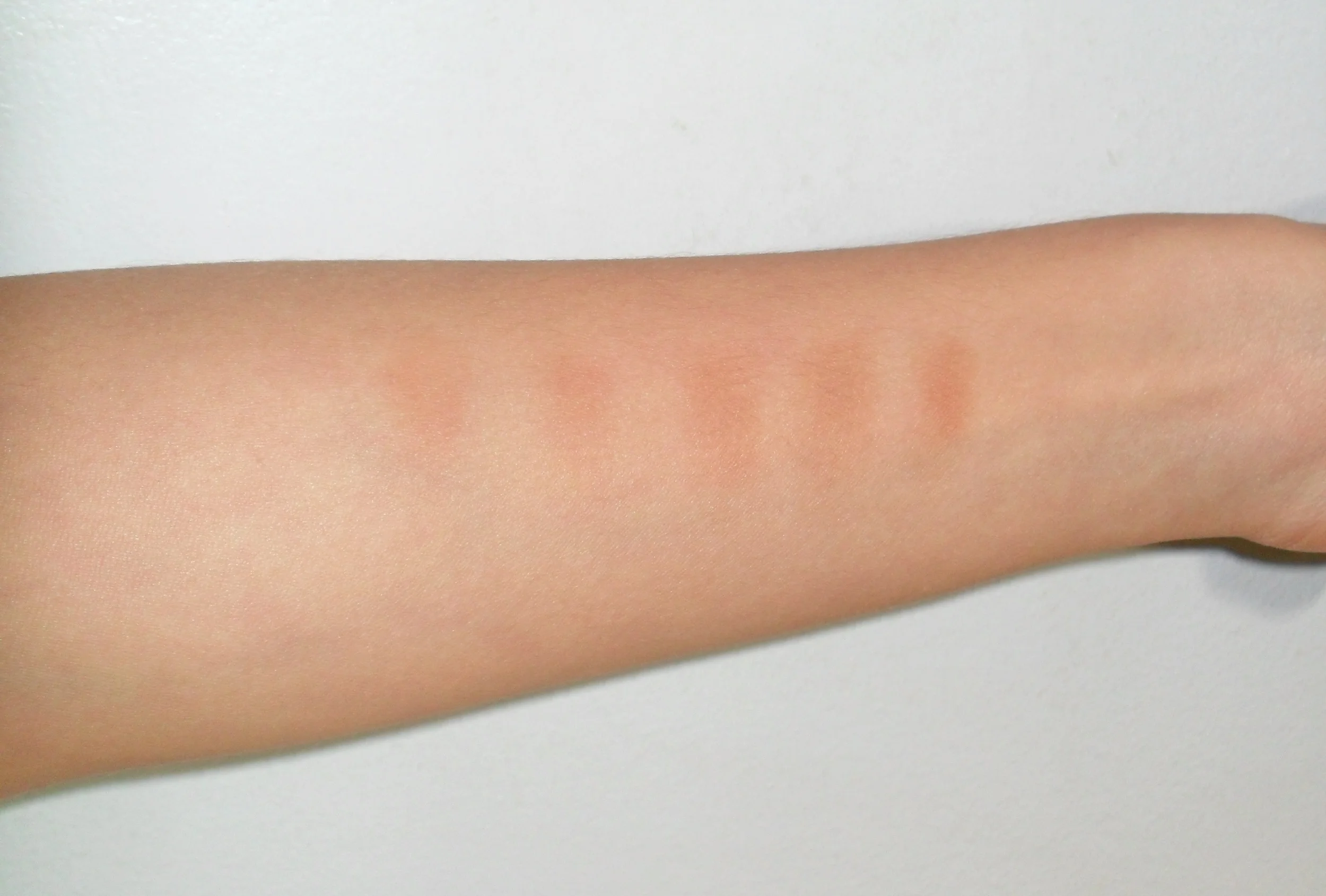 Guerlain 4 Seasons Terracotta bronzer swatches