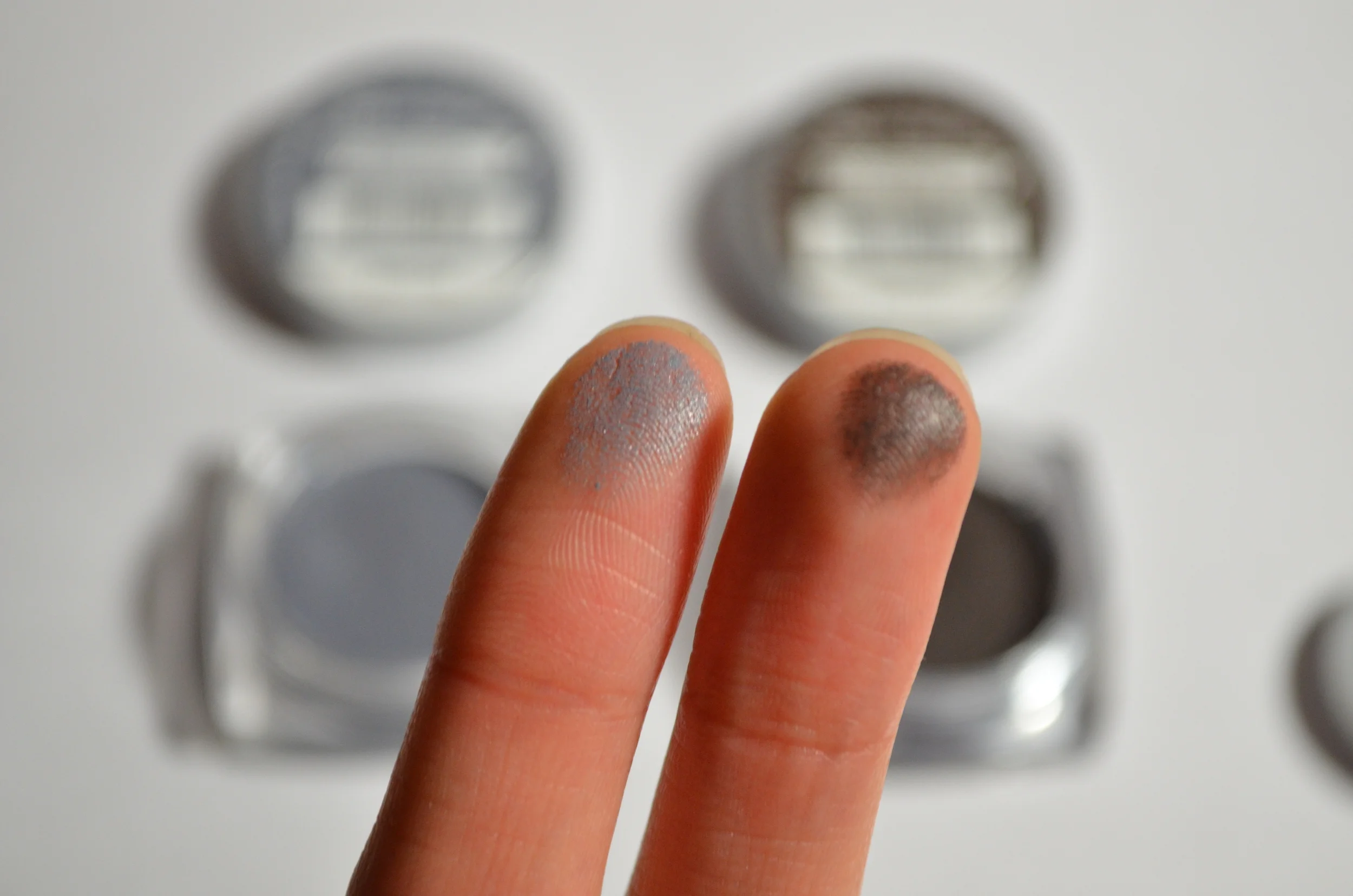 loreal infallible swatches sultry smoke, continuous cocoa