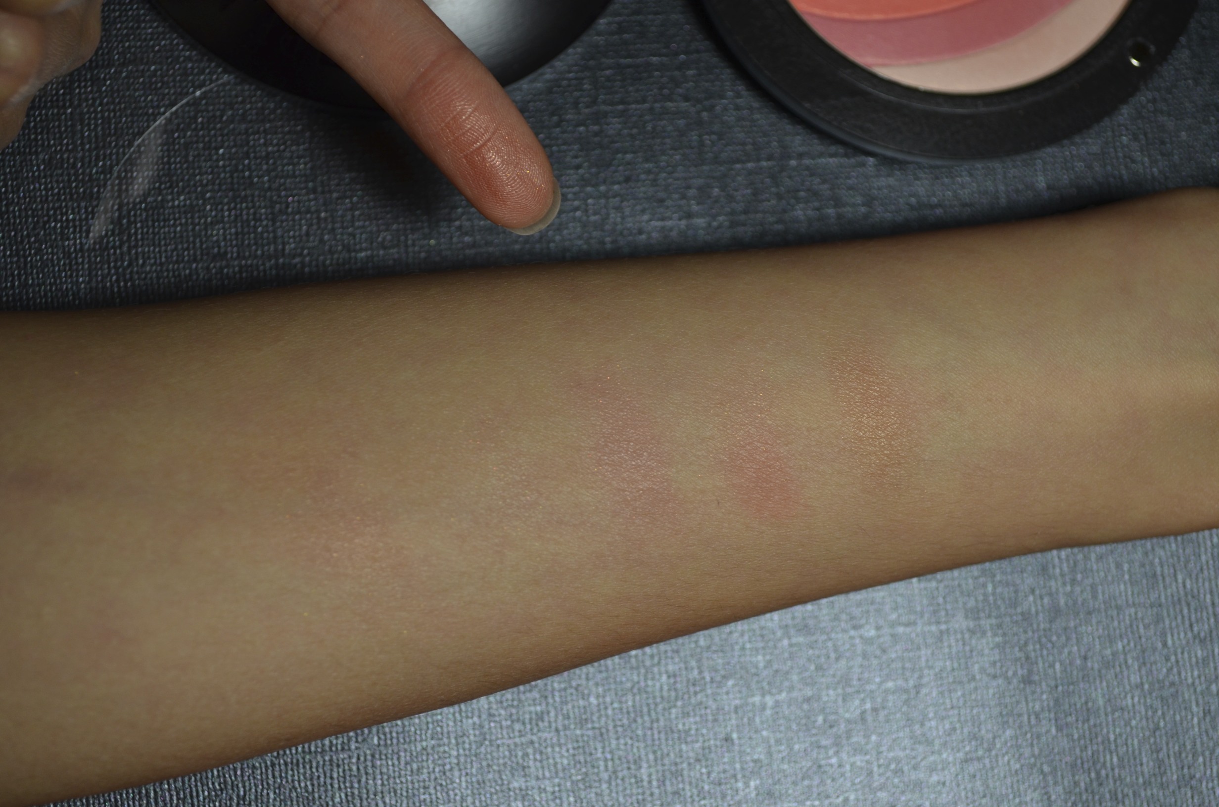 guerlain pucci swatches