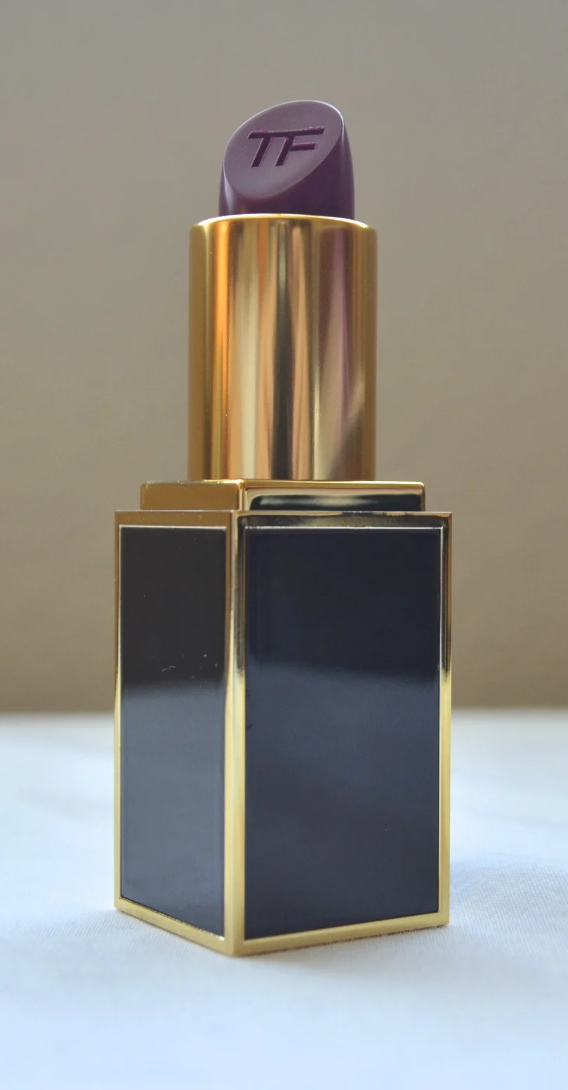 tom ford lipstick violet fatale review