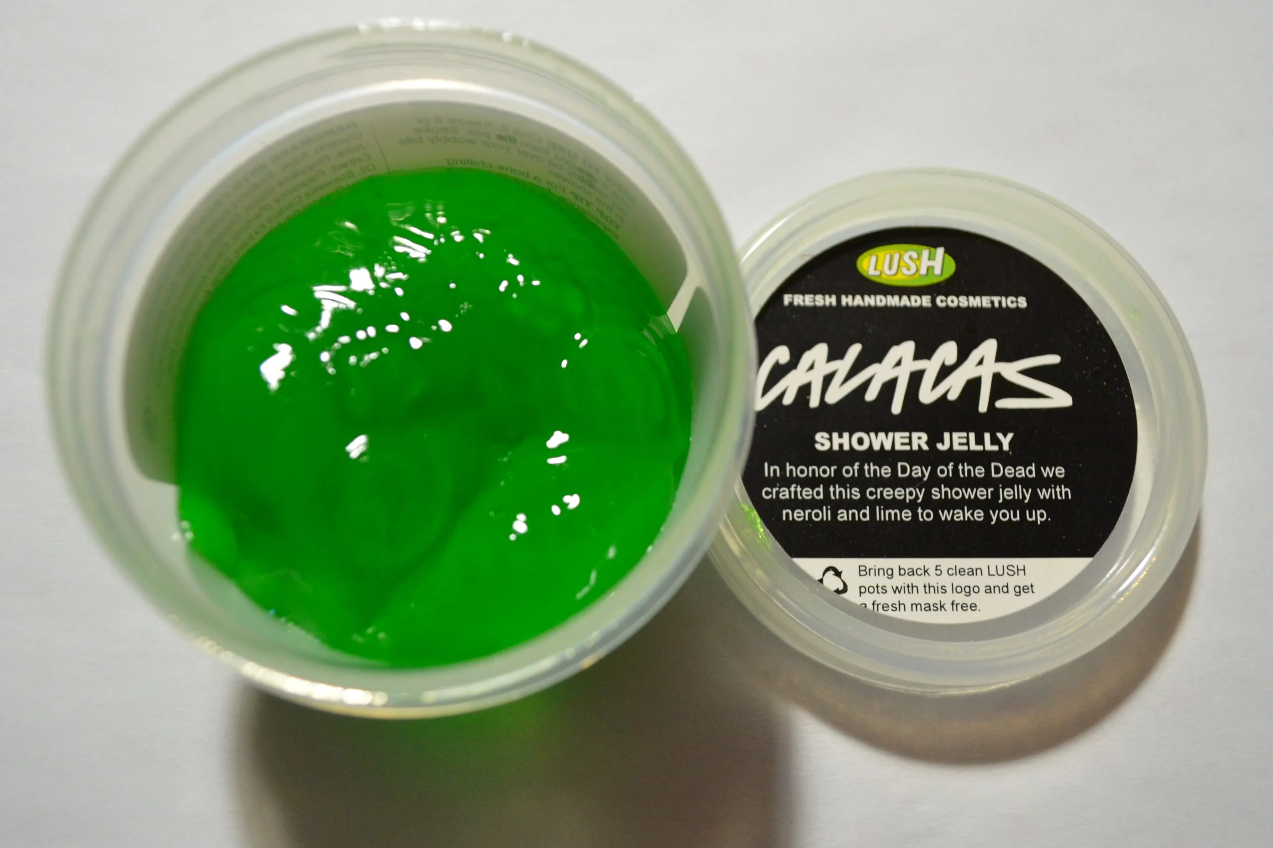 lush calacas shower jelly