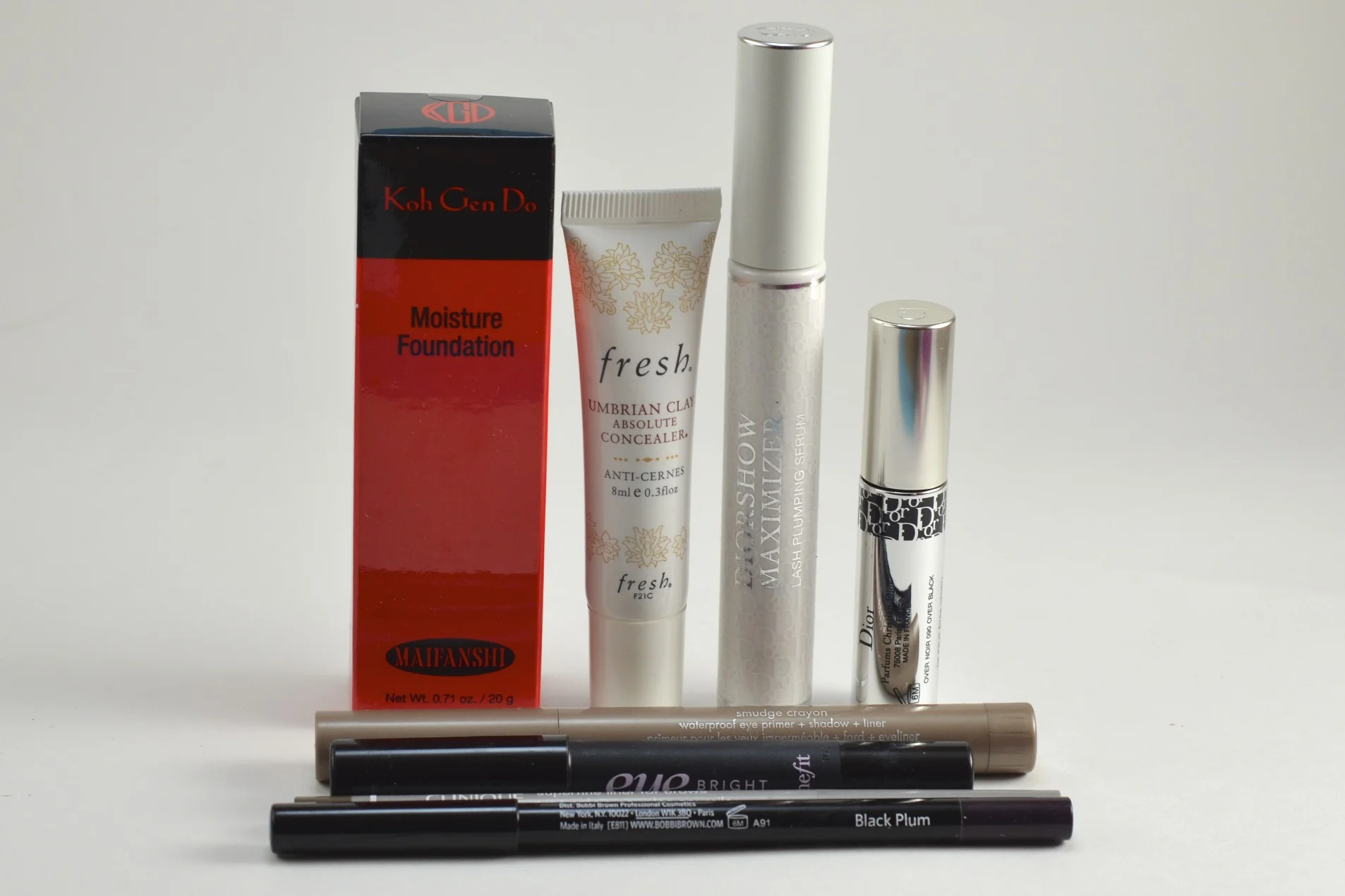 Koh Gen Do Moisture Foundation, Fresh Umbrian Clay Concealer, Diorshow Maximizer, Diorshow Overcurl, Stila Smudge Crayon, Benefit Eye Bright, Bobbi Brown Long Wear Eye Pencil, Clinique Superfine Liner for Brows