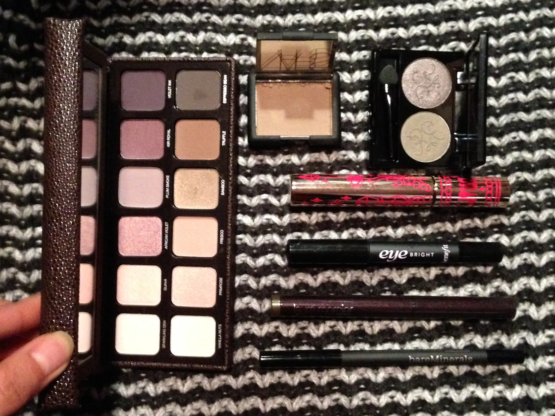 Laura Mercier Artist Palette 2013, Nars Single Eyeshadow in Blondie, Rouge Bunny Rouge Eyeshadows in Eclipse Eagle & Olive Violetear, Fairydrops Scandal Queen Mascara, Benefit Eye Bright, Laura Mercier Caviar Eye Stick in Khaki, BareMinerals Round the Clock Eyeliner in Midnight