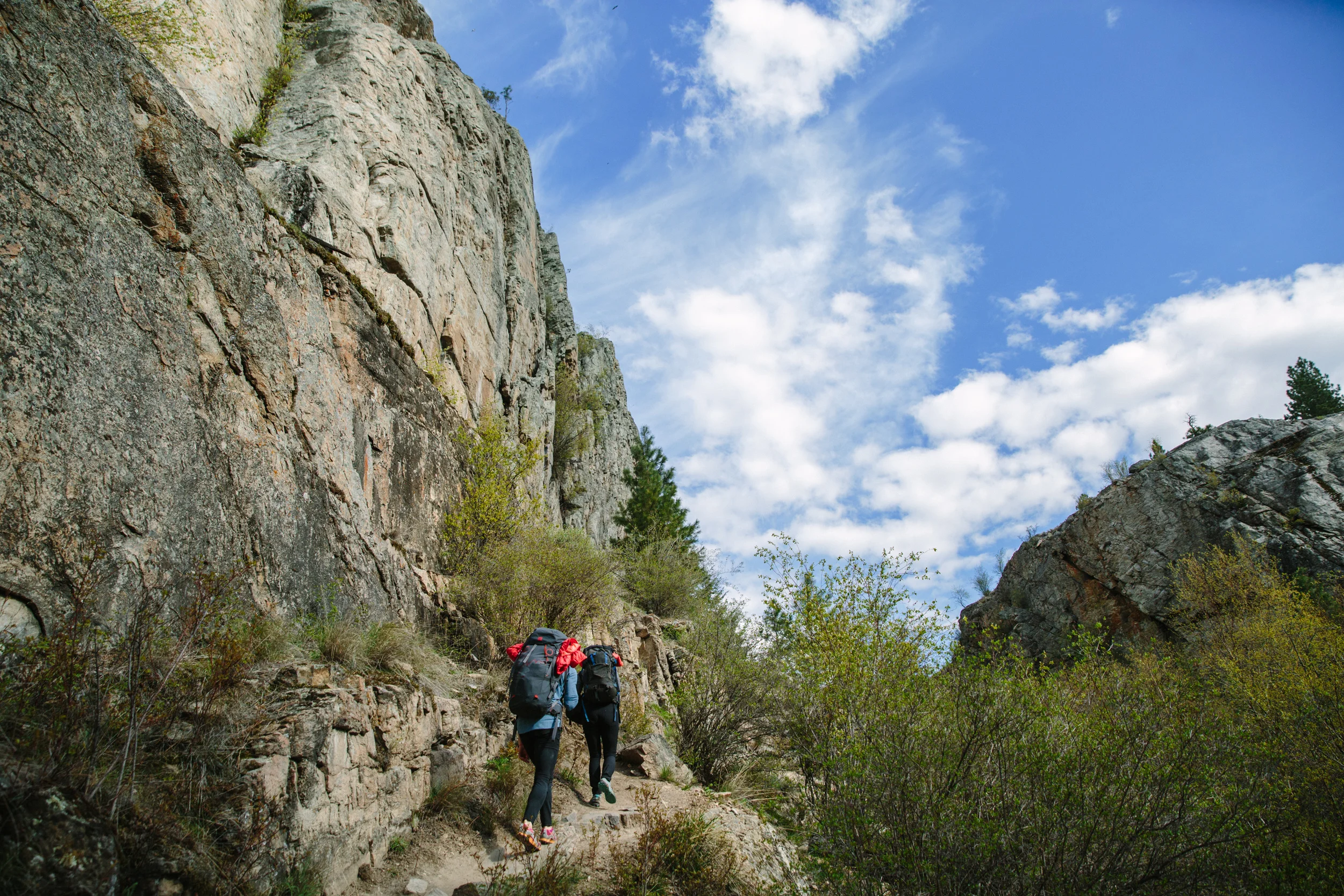 03robb-thompson-skaha-climbing-sarah-leanne-hart-.jpg