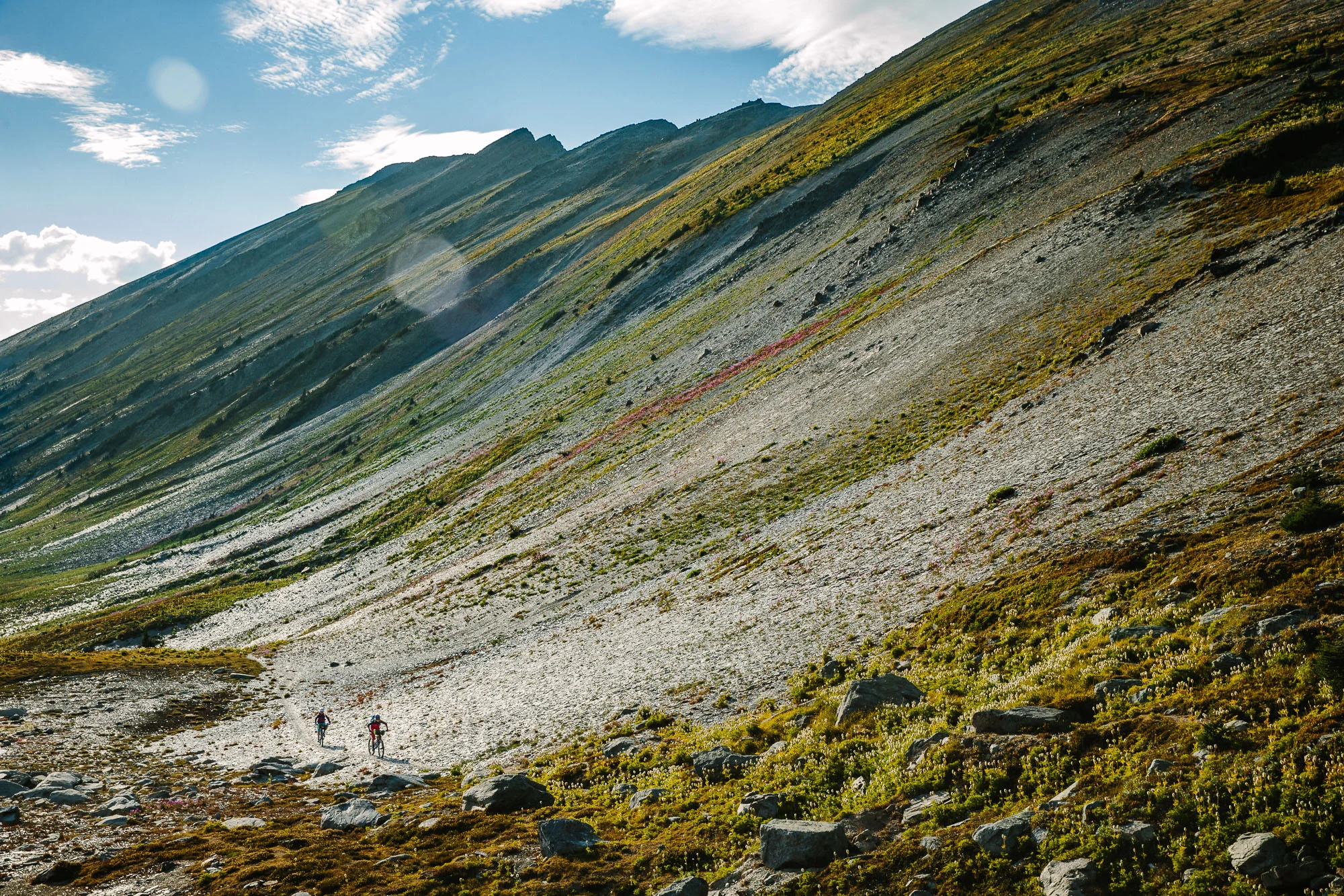 Lorraine Blancher & Kylee Toth Ohler, Purcell Mountains BC / Photo: Robb Thompson