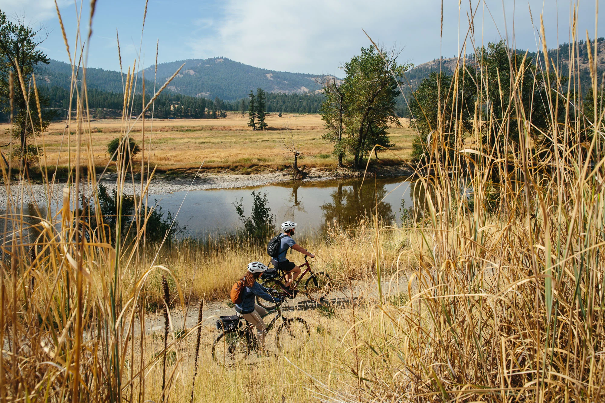 Elaine Glusac, Mike Overend, Mike Overend,
Kettle Valley Railway (KVR)
City: Midway
Photo: Robb Thompson