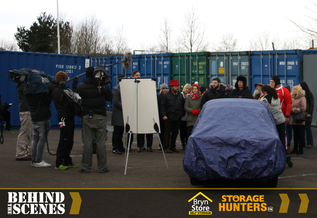 24 Behind the Scenes44 cam cont group.jpg