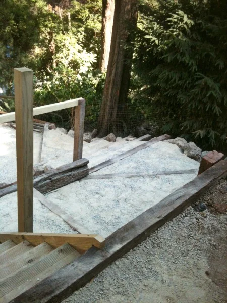 DECK3.jpg
