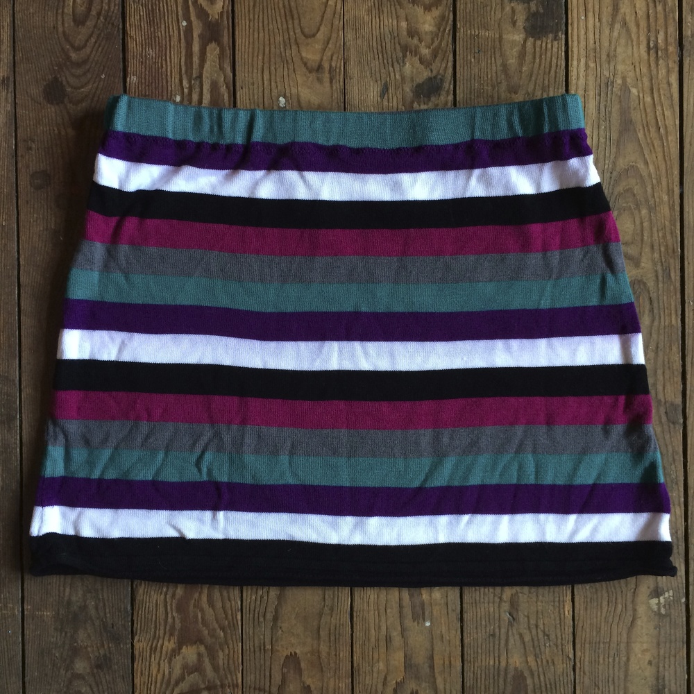 Warm Buns 032 (Skirt)