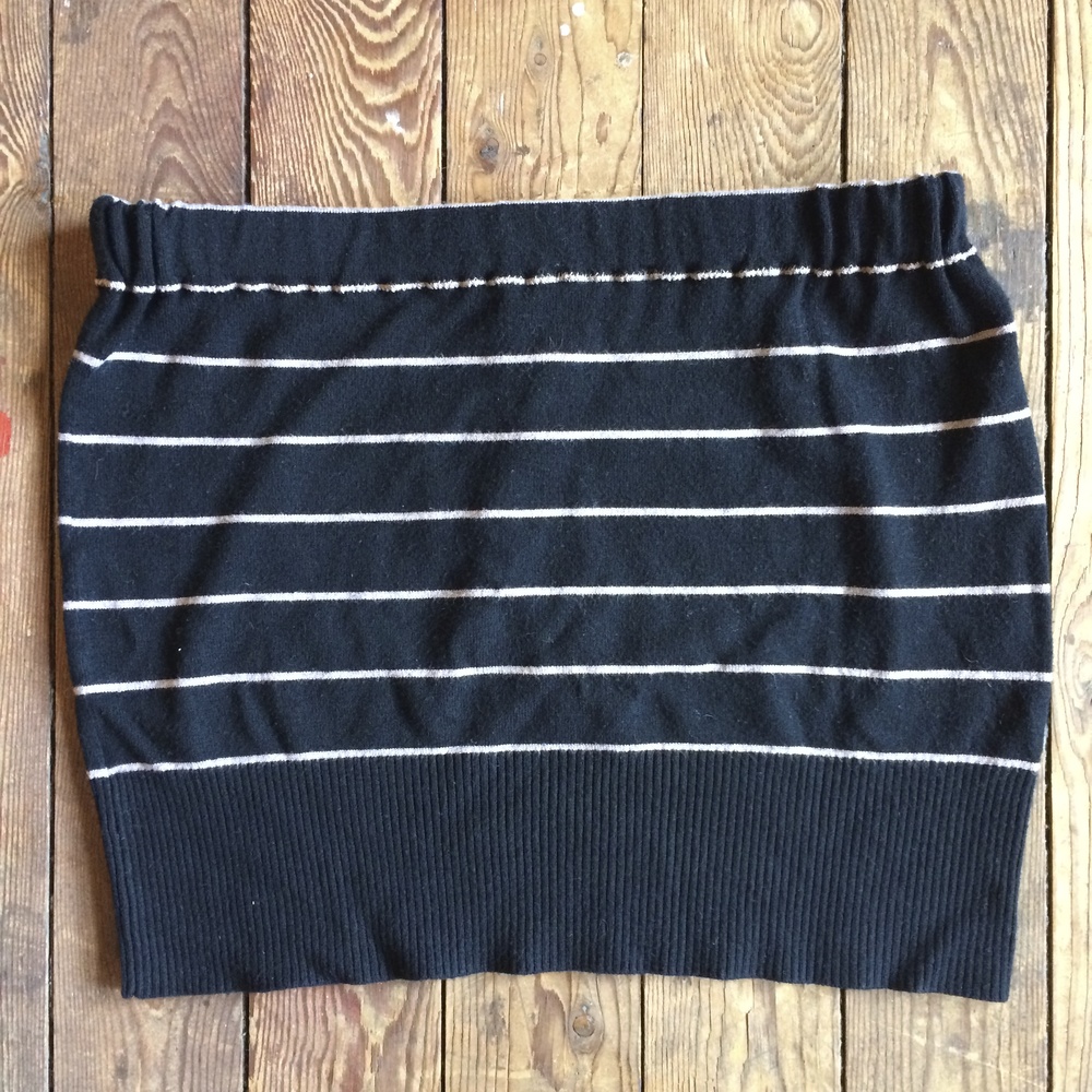 Warm Buns 034 (Skirt)