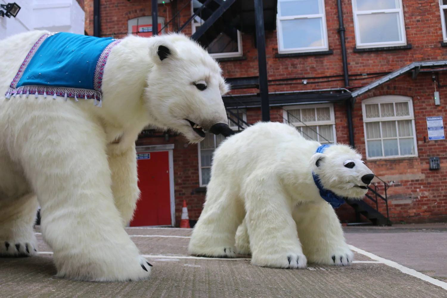 Character Makers: Polar Bear Animatronic Costume 