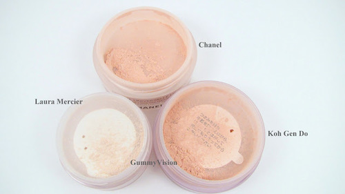 Chanel Moon Light Natural Finish Loose Powder Review, Photos, Swatches
