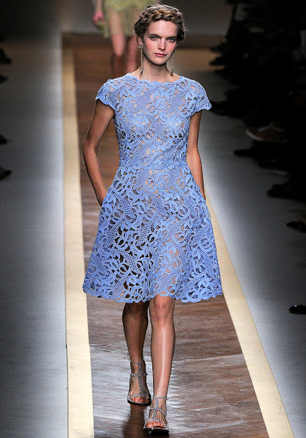 valentino-rtw-ss2012-runway-022_130256541916.jpg