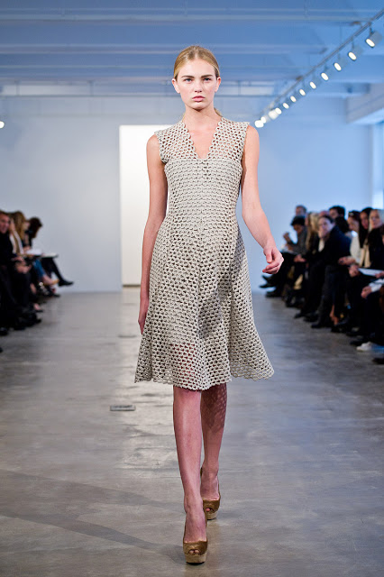 calvin-klein-pre-fall-2012-19_121954196902.jpg